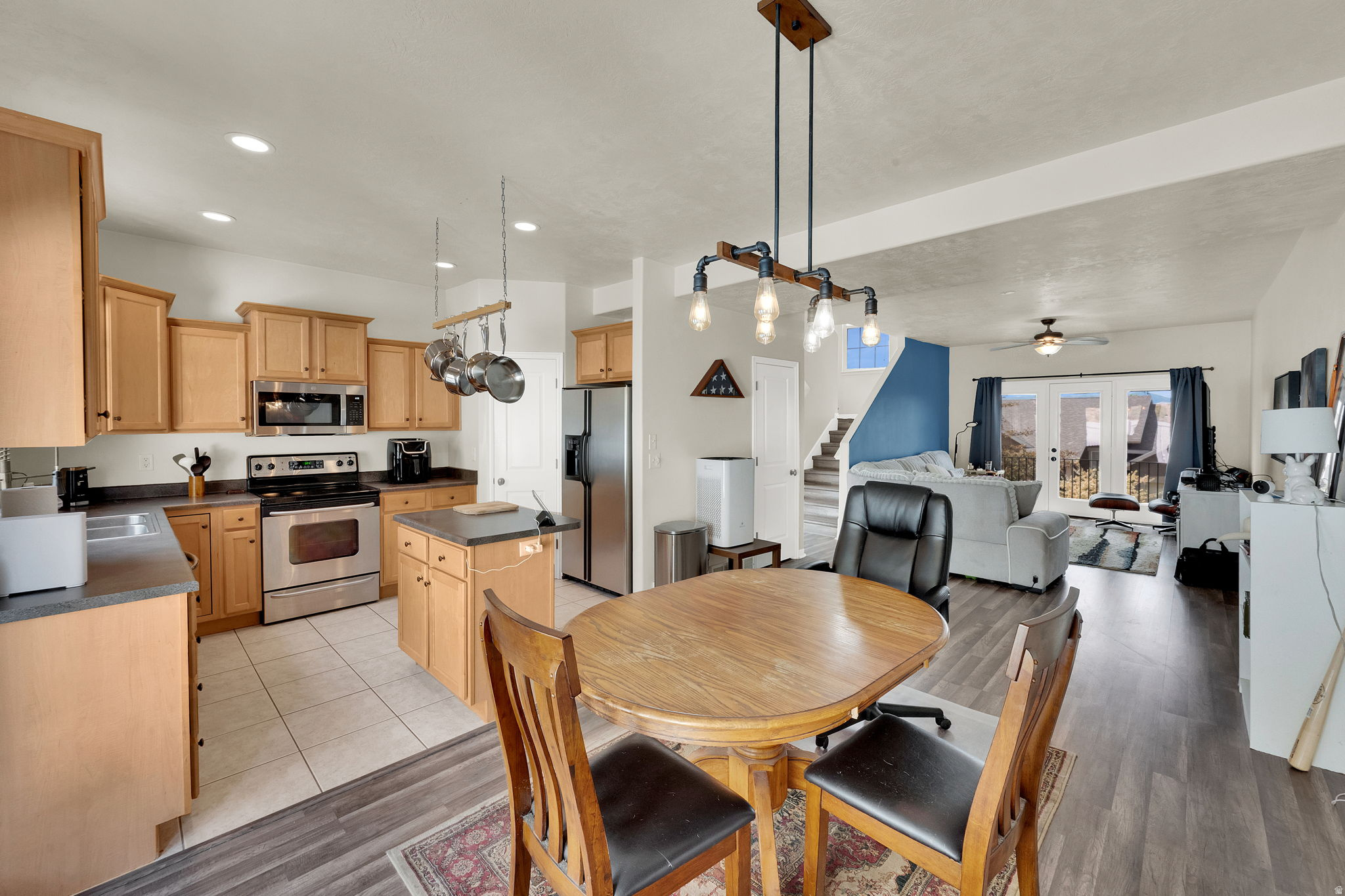 SOUTH MOUNTAIN - Residential