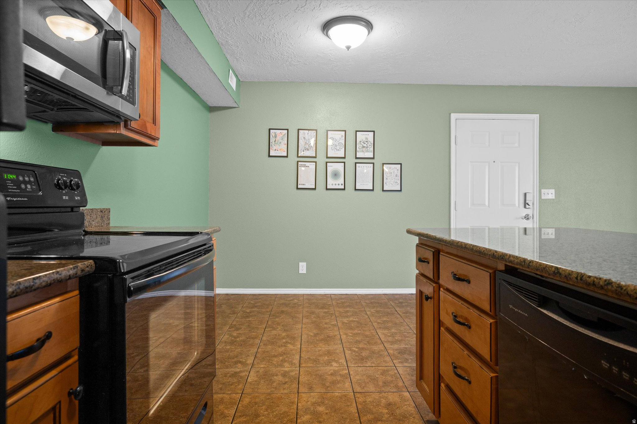 QUAIL LANE - Residential