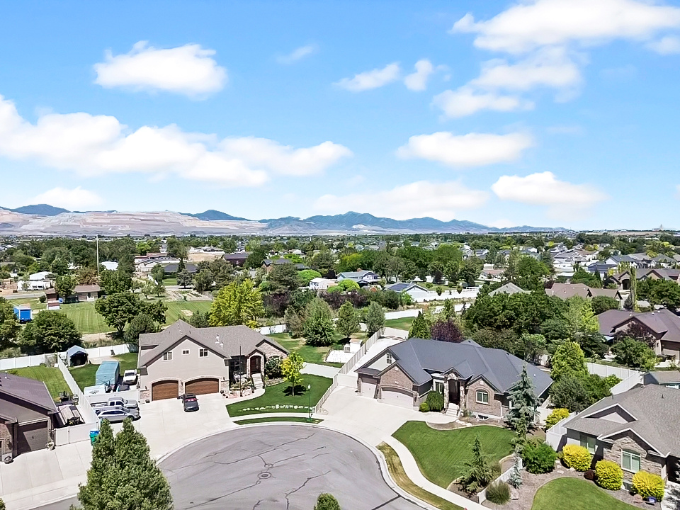 HERITAGE FARMS - Residential