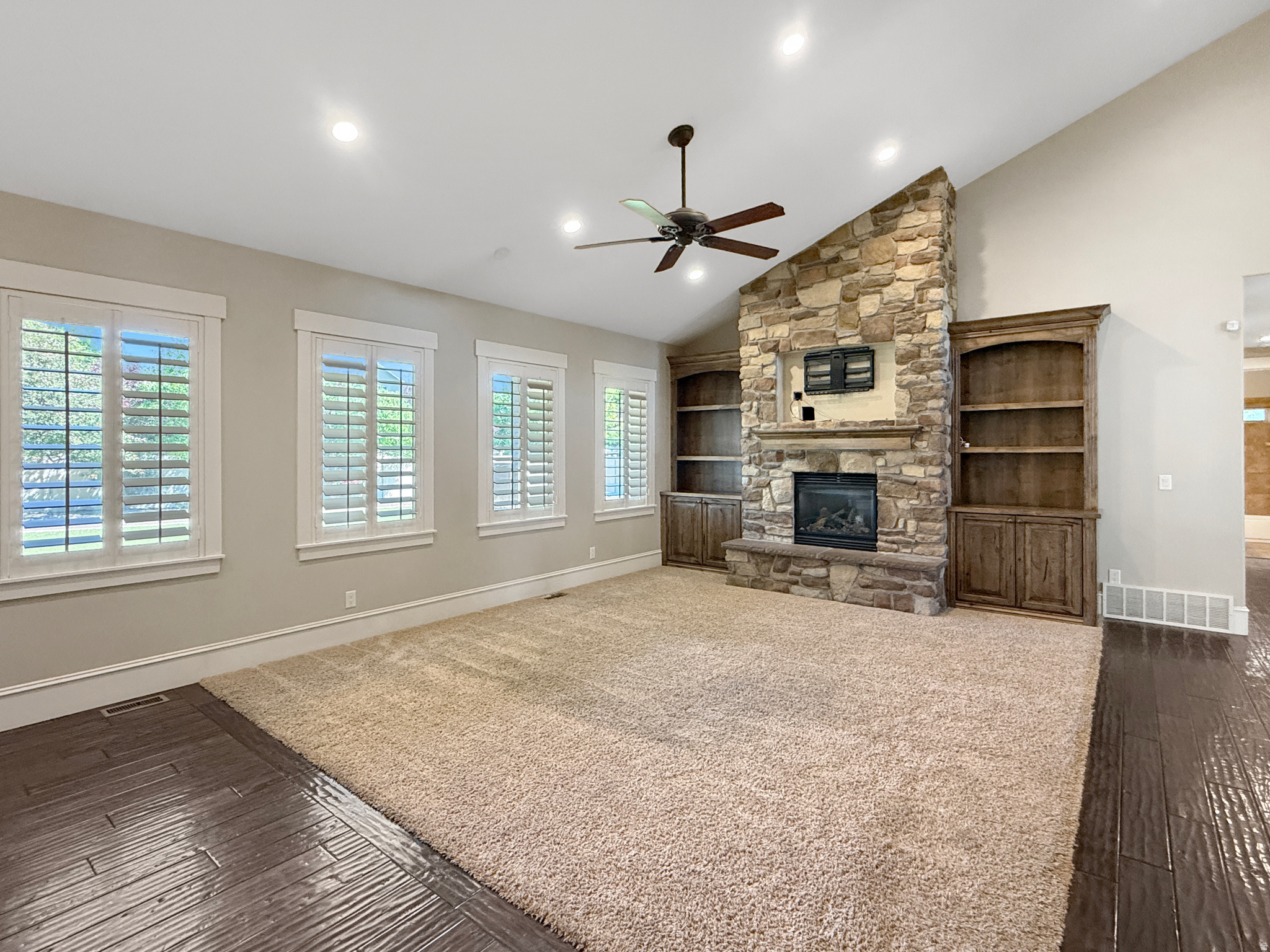 HERITAGE FARMS - Residential