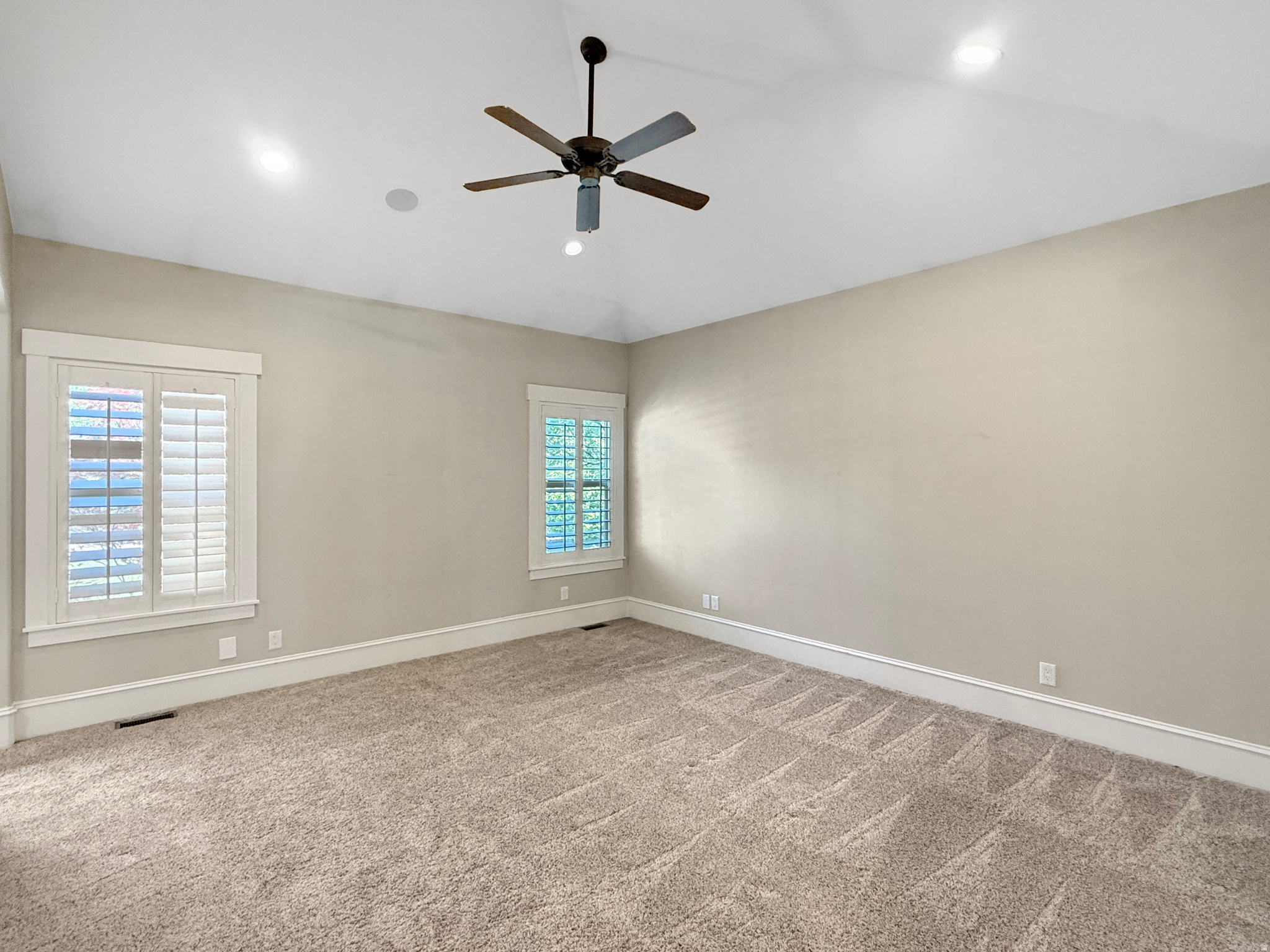 HERITAGE FARMS - Residential