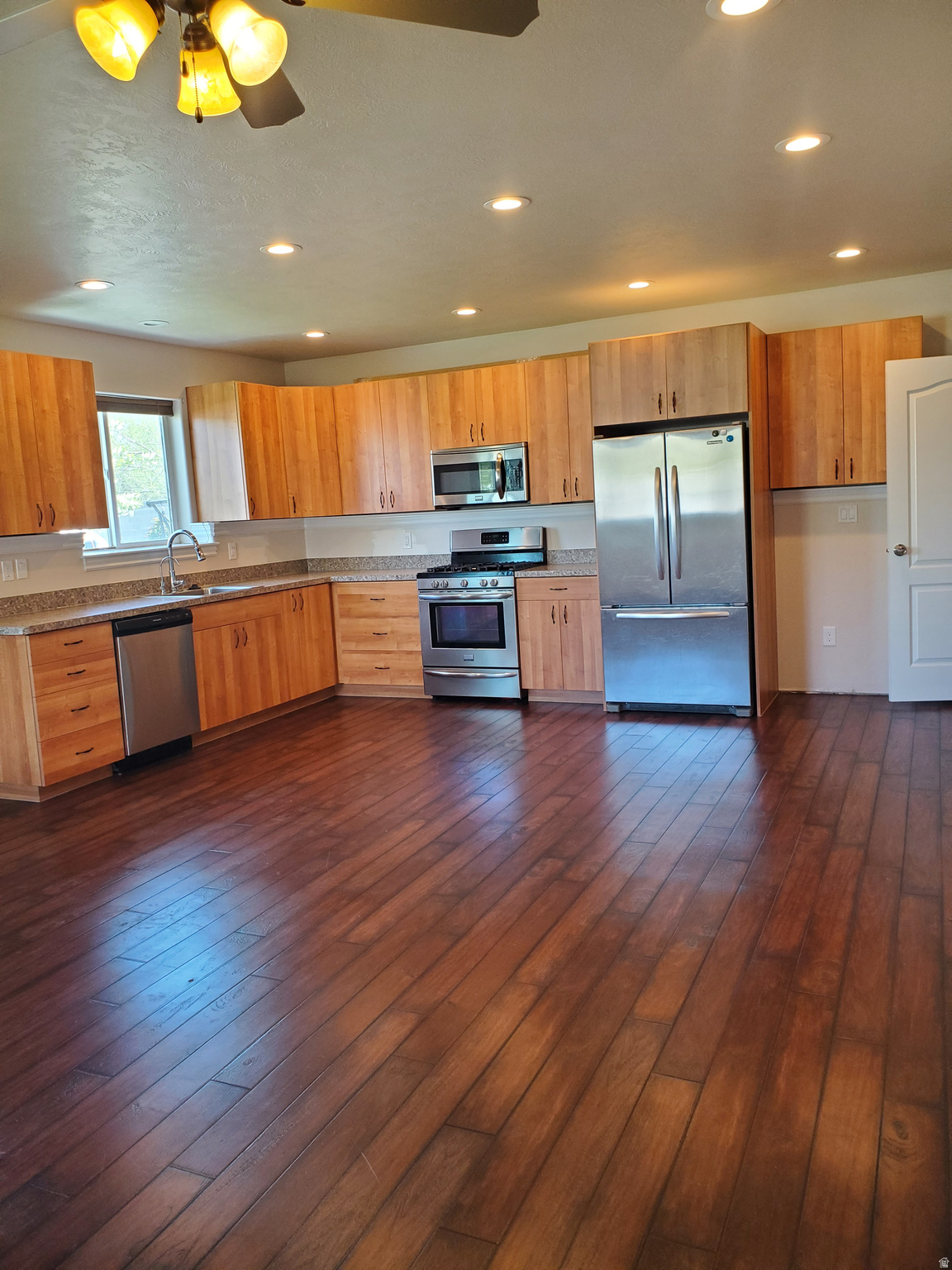 RIVER WILLOW COVE - Residential