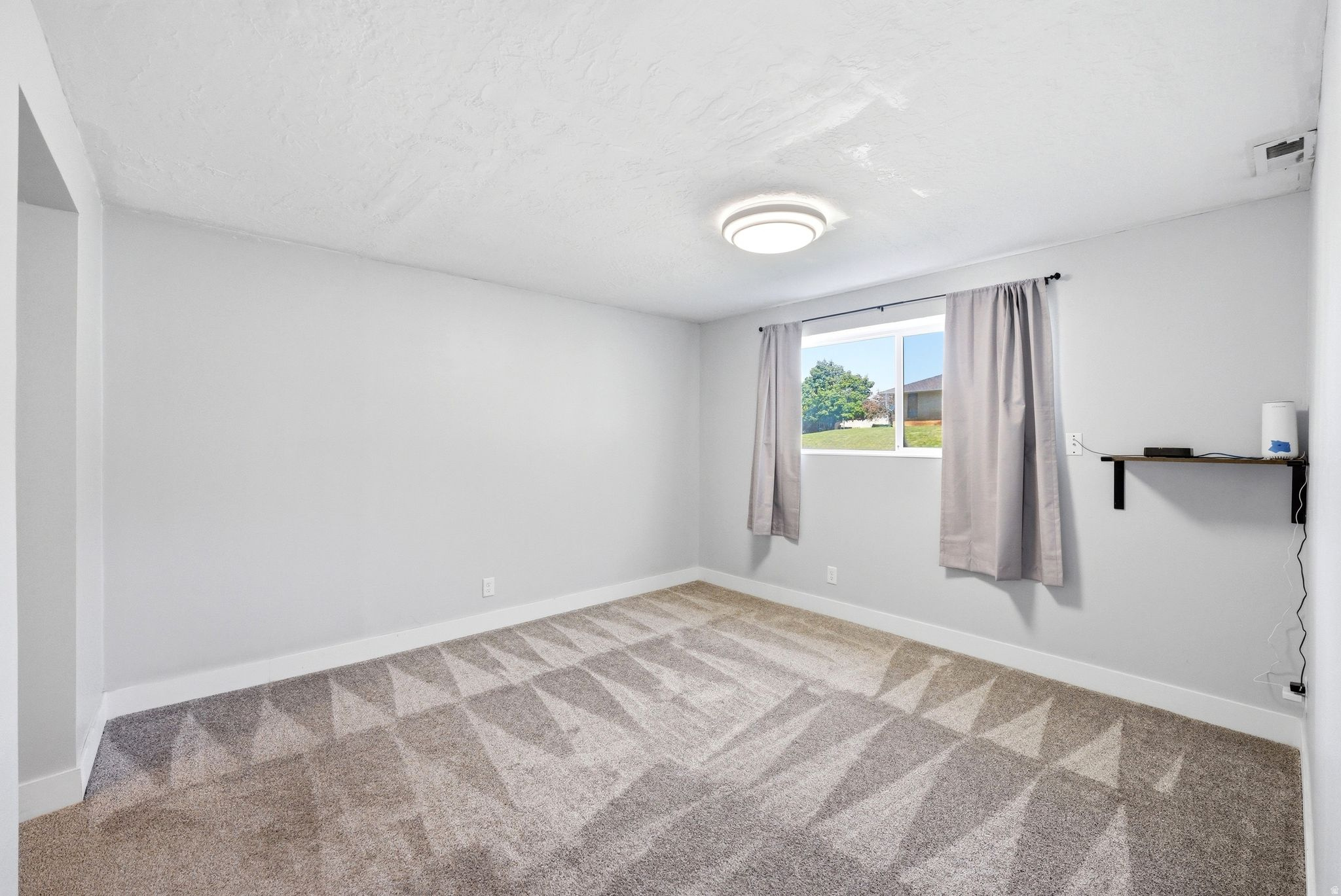 NORTHRIDGE - Residential