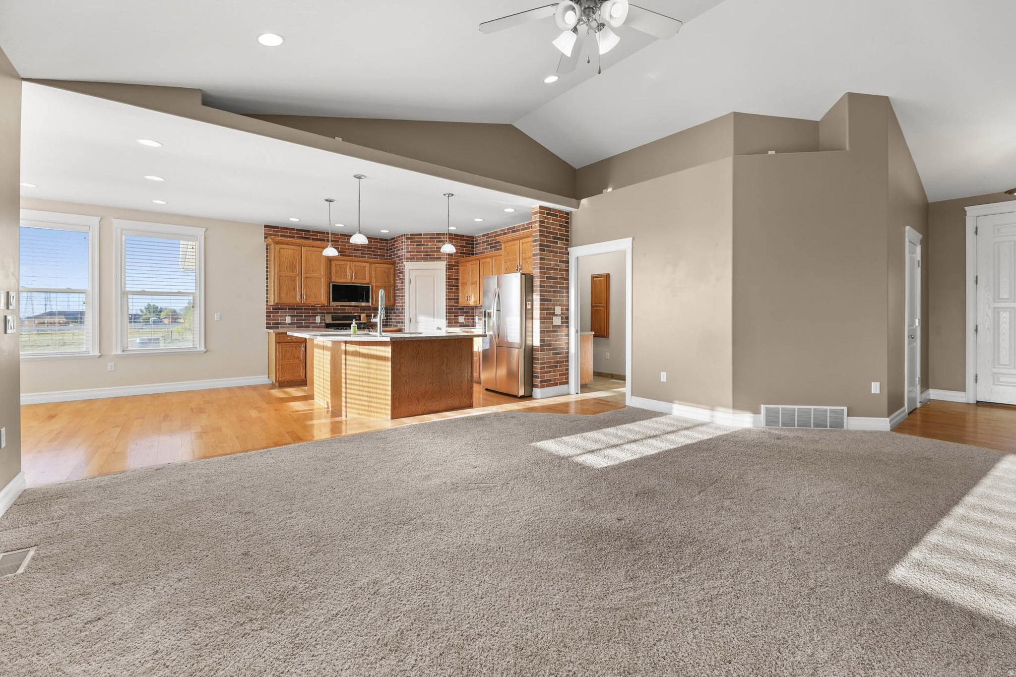 MEADOW GREEN - Residential