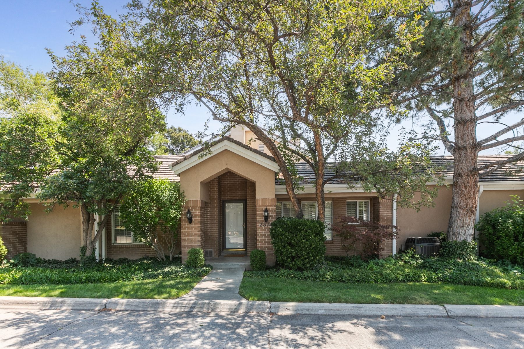 SUMMERFIELD - Residential