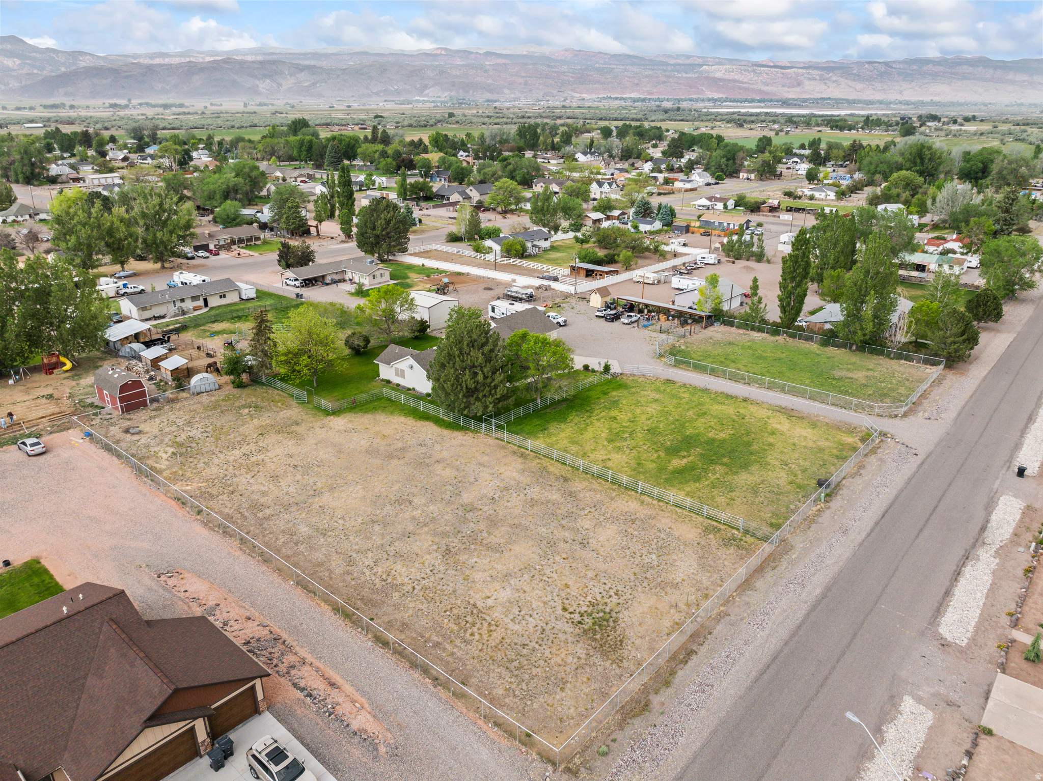 RED BUTTE - Residential