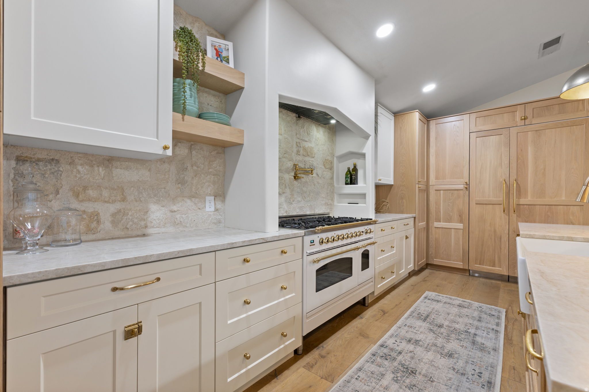 FLORAL GROVE ESTATES - Residential