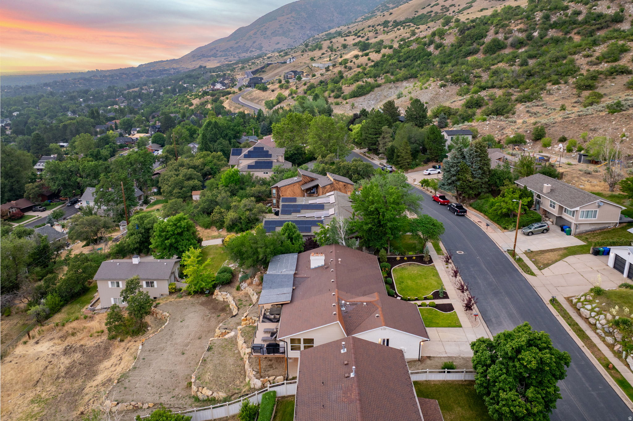 FLORAL GROVE ESTATES - Residential