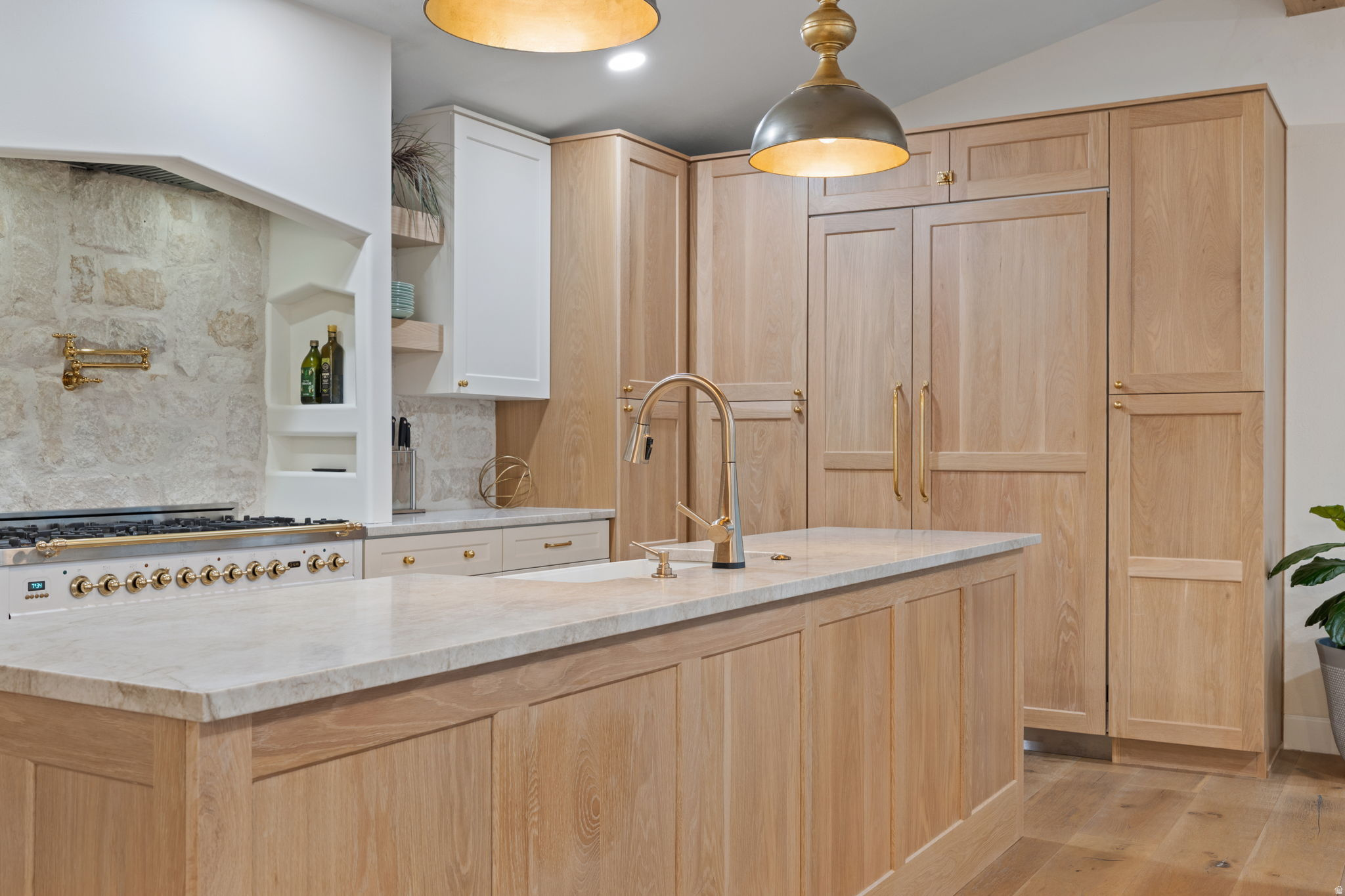 FLORAL GROVE ESTATES - Residential