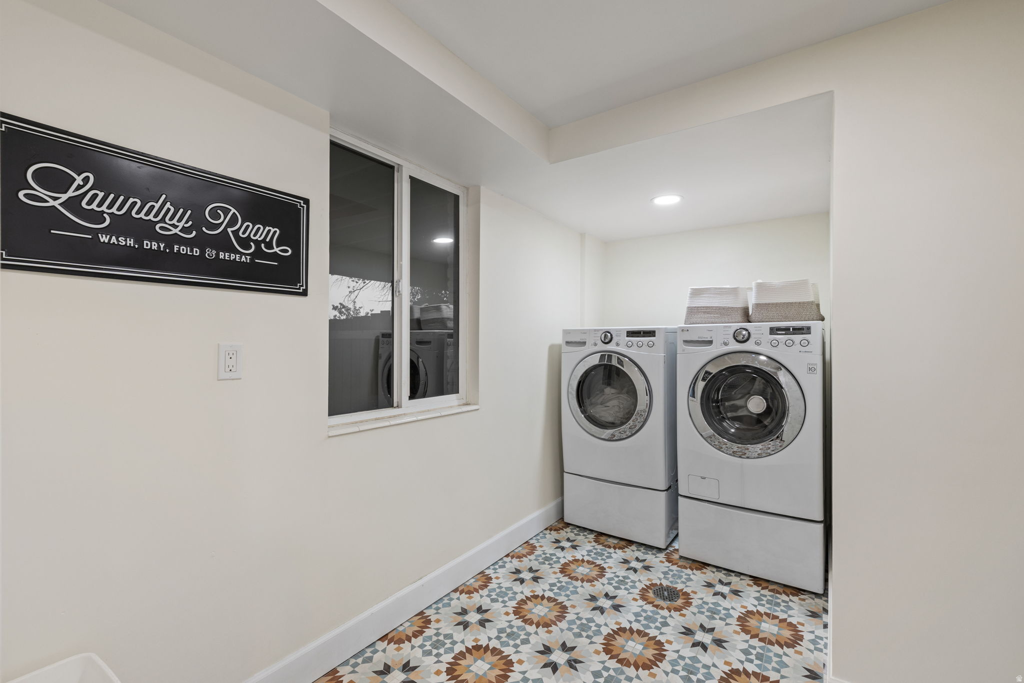 FLORAL GROVE ESTATES - Residential