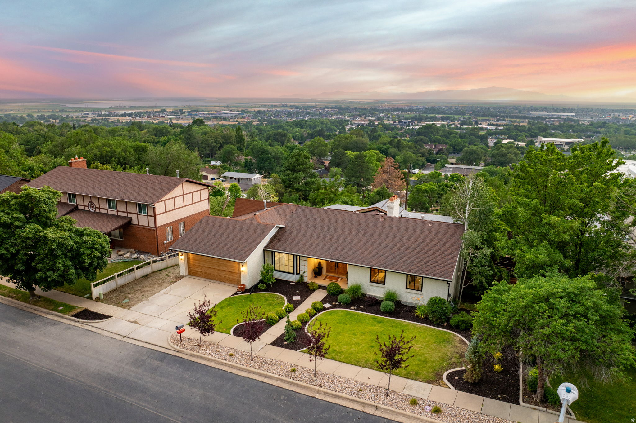 FLORAL GROVE ESTATES - Residential