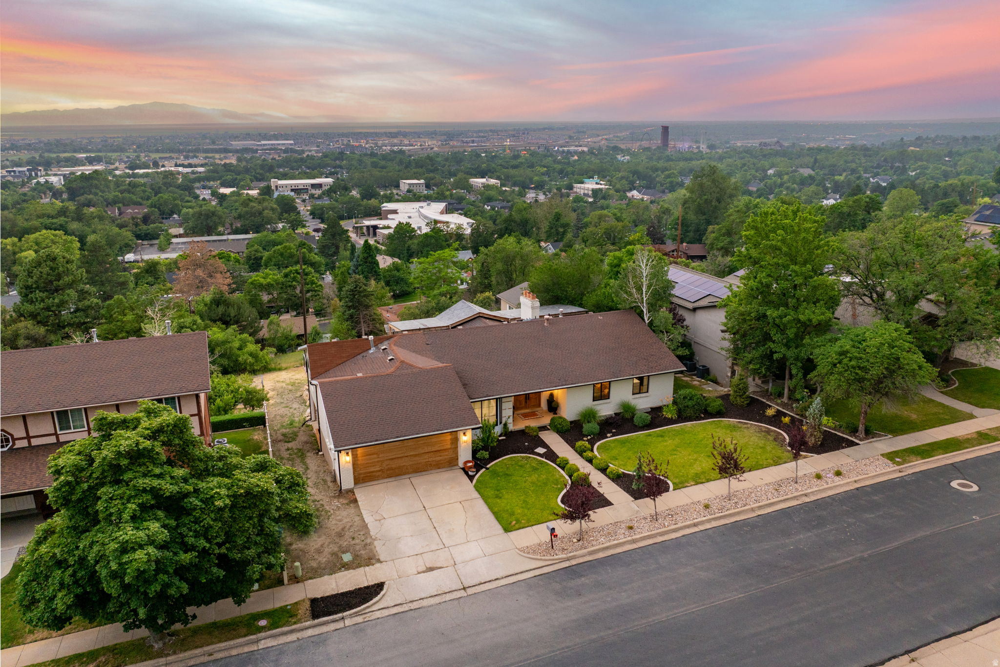 FLORAL GROVE ESTATES - Residential