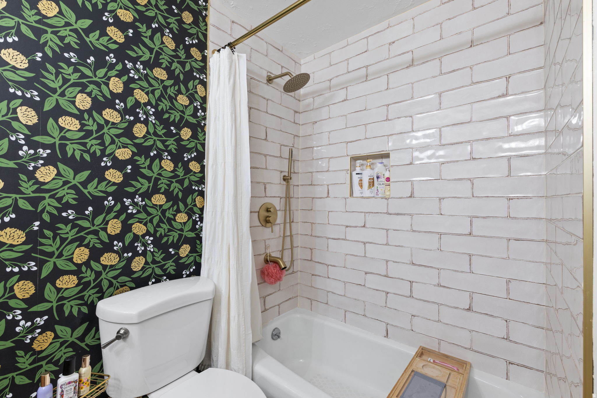 FLORAL GROVE ESTATES - Residential