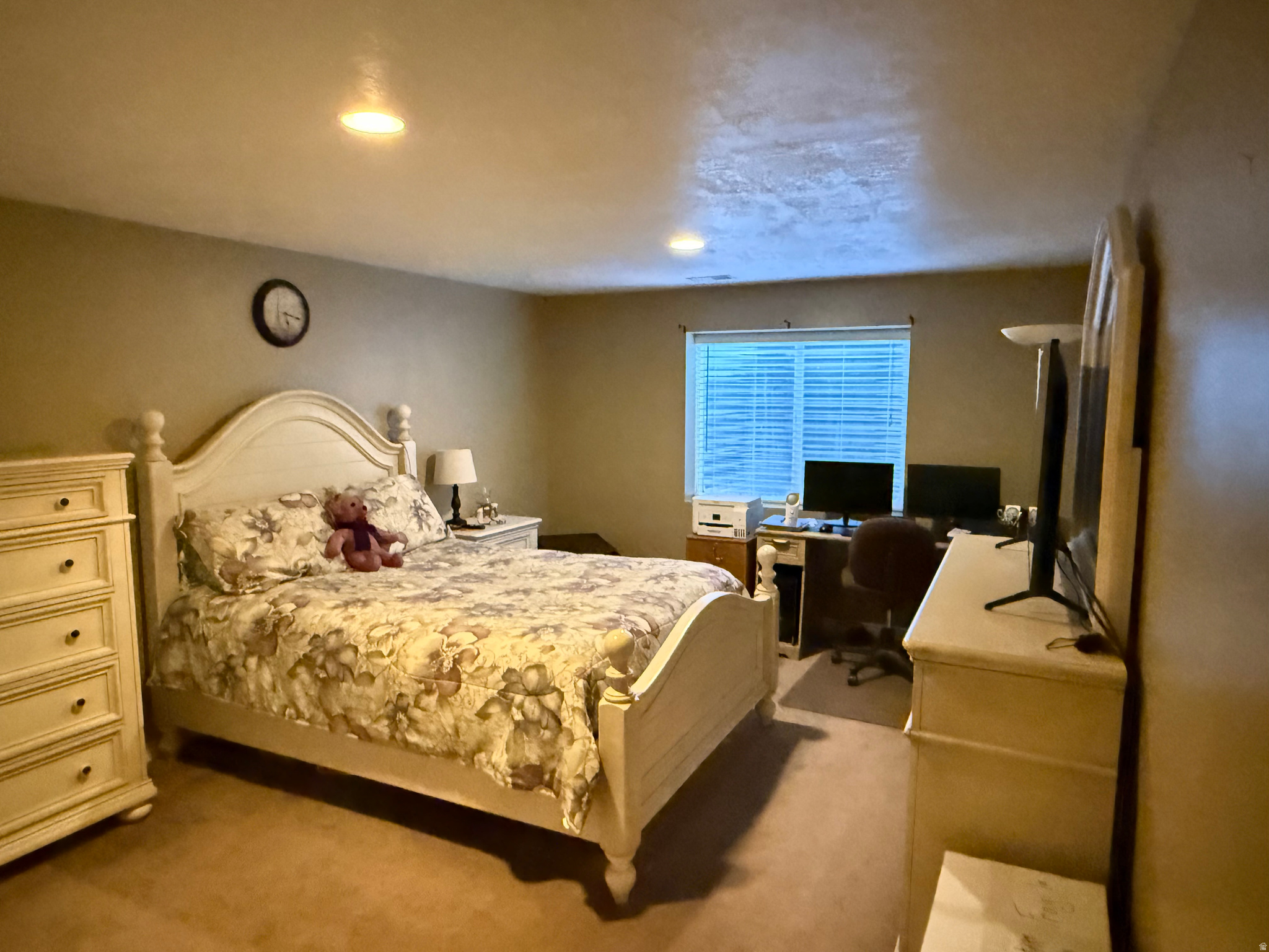 RIVERTON VILLAGE - Residential