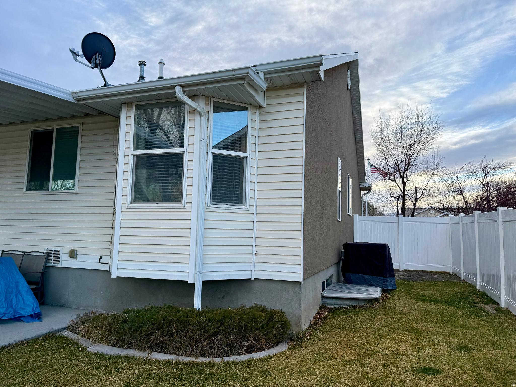 RIVERTON VILLAGE - Residential