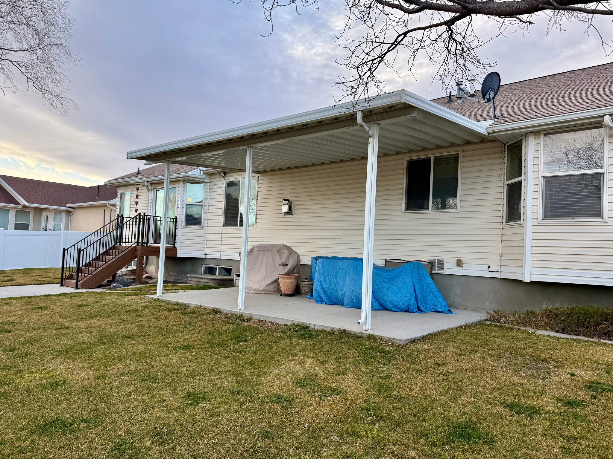 RIVERTON VILLAGE - Residential