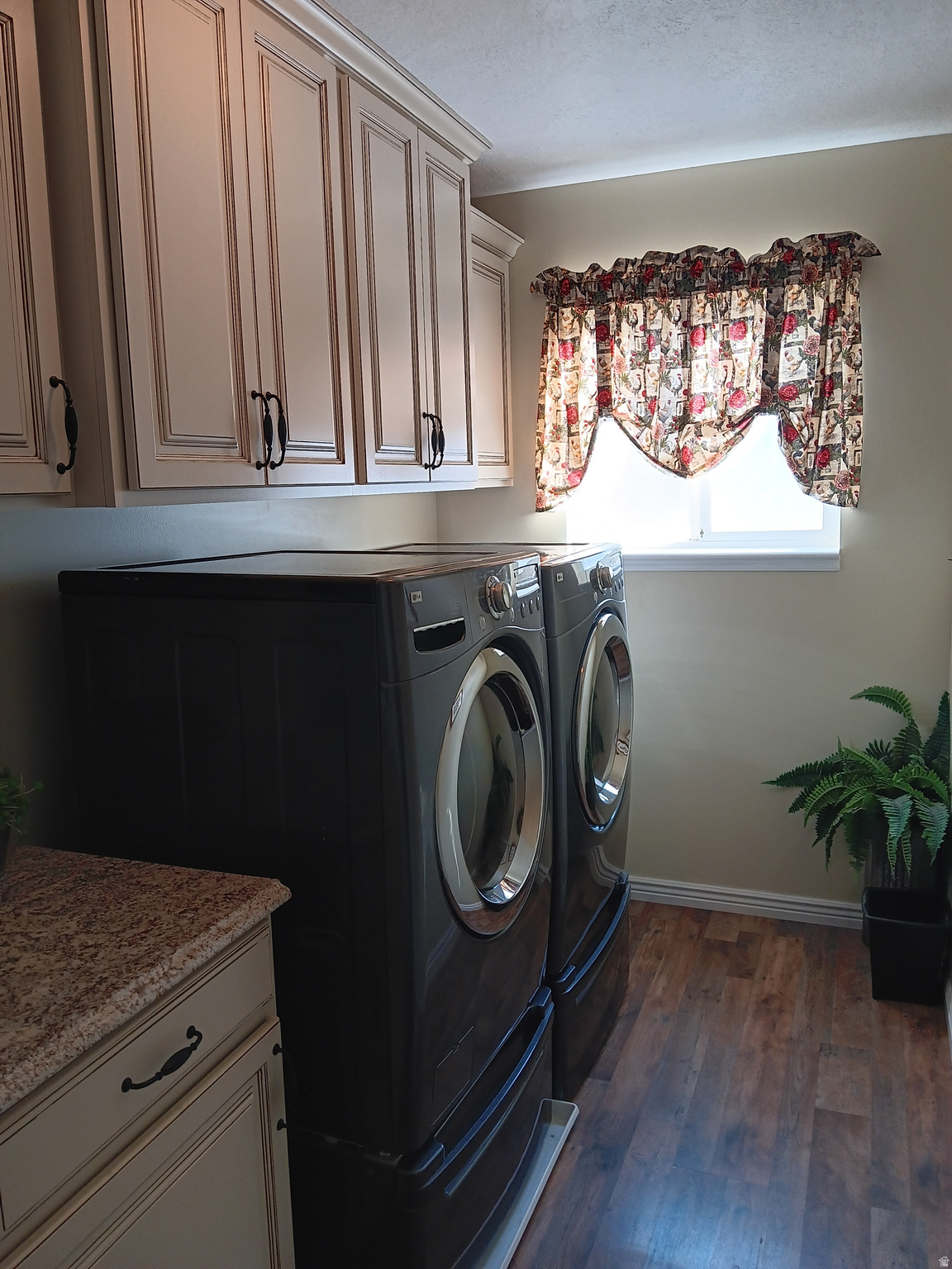 RIVERTON VILLAGE - Residential