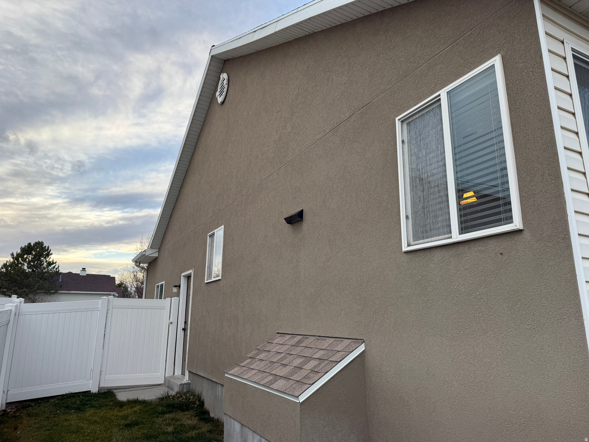RIVERTON VILLAGE - Residential