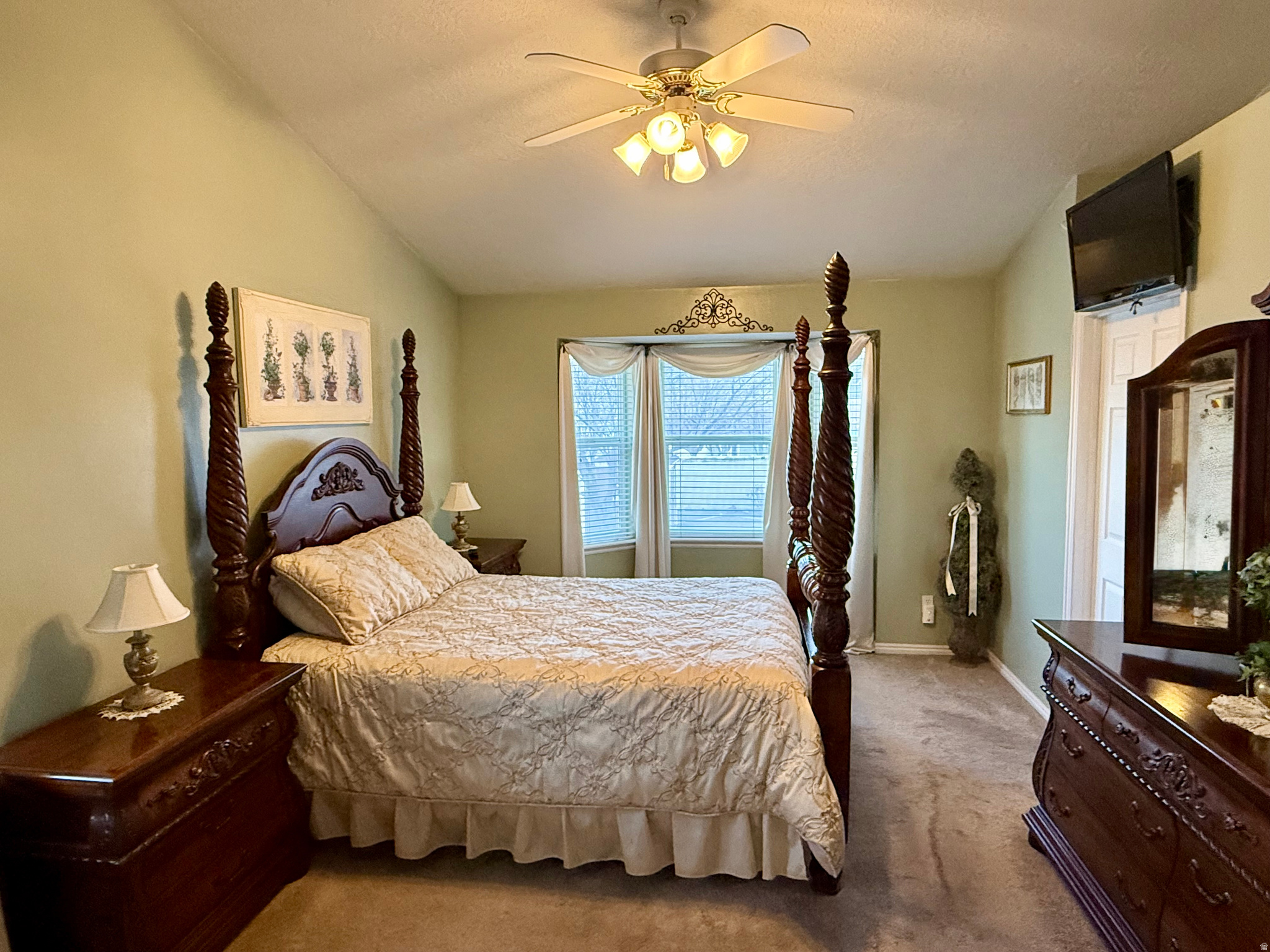RIVERTON VILLAGE - Residential