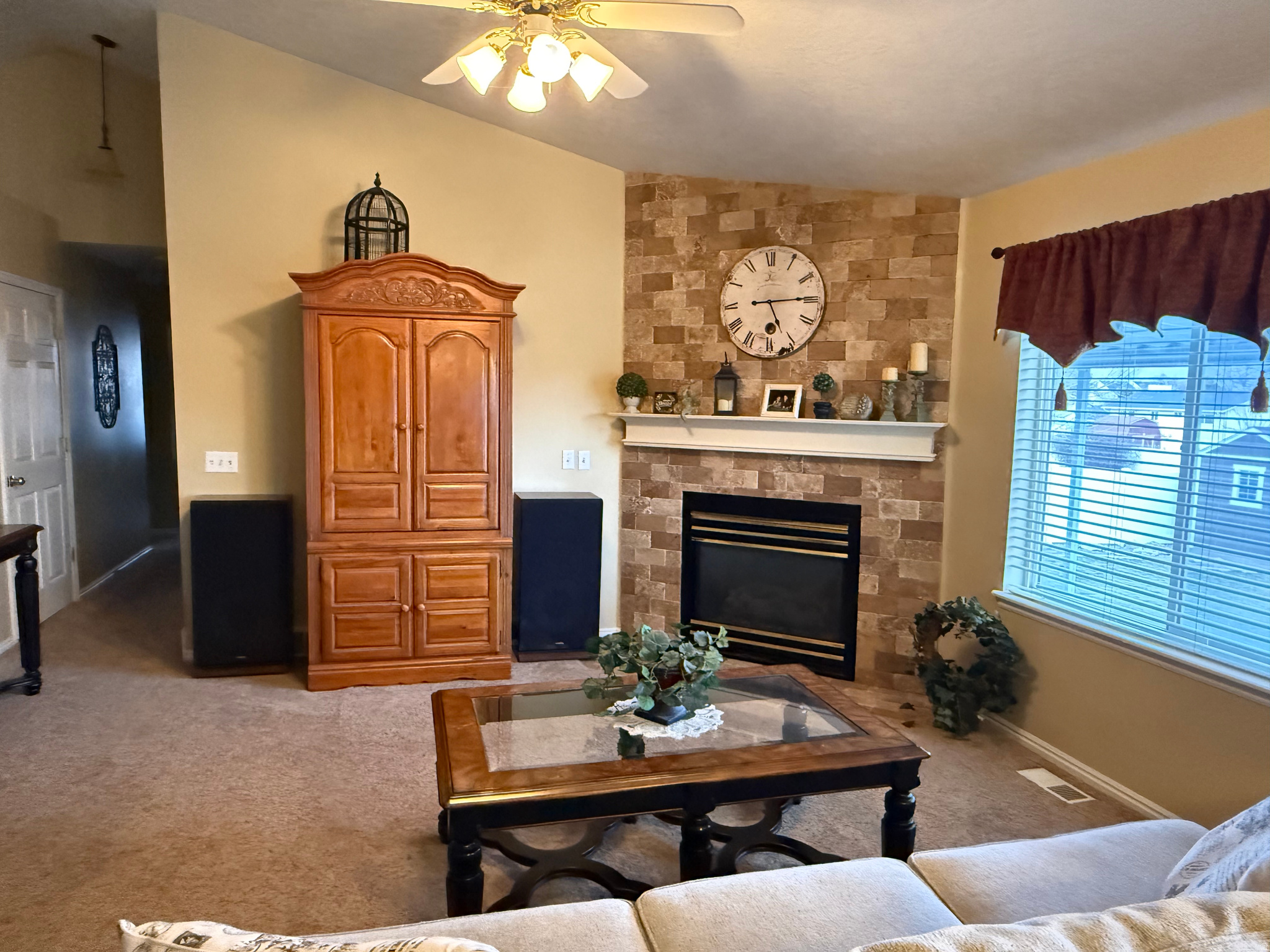 RIVERTON VILLAGE - Residential