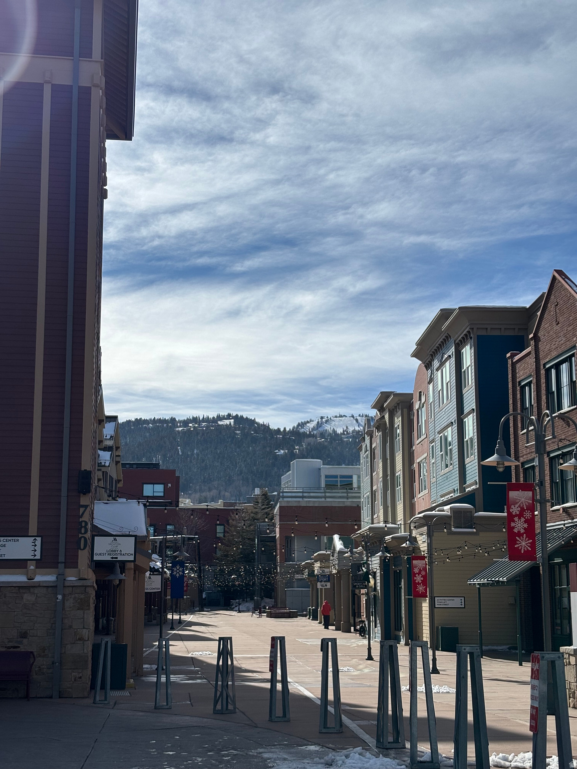 SUMMIT WATCH - Residential