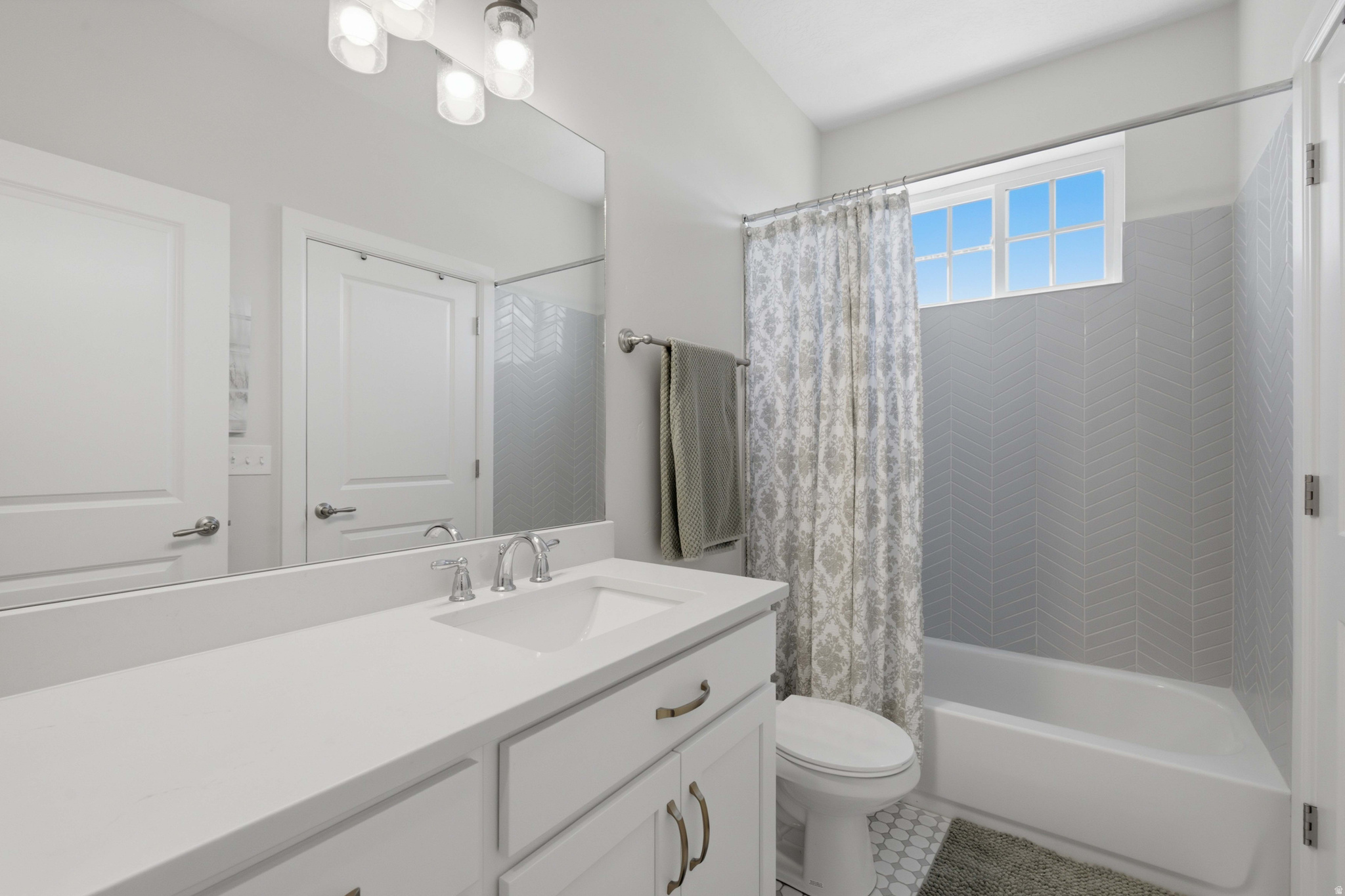 OLDE IVY - Residential