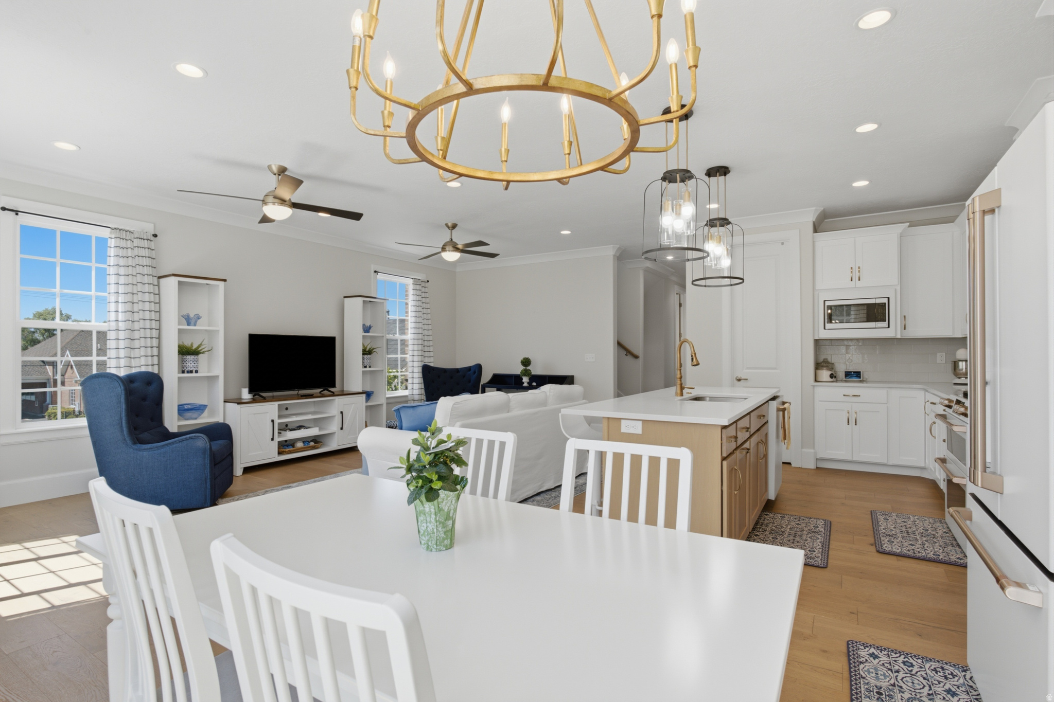 OLDE IVY - Residential
