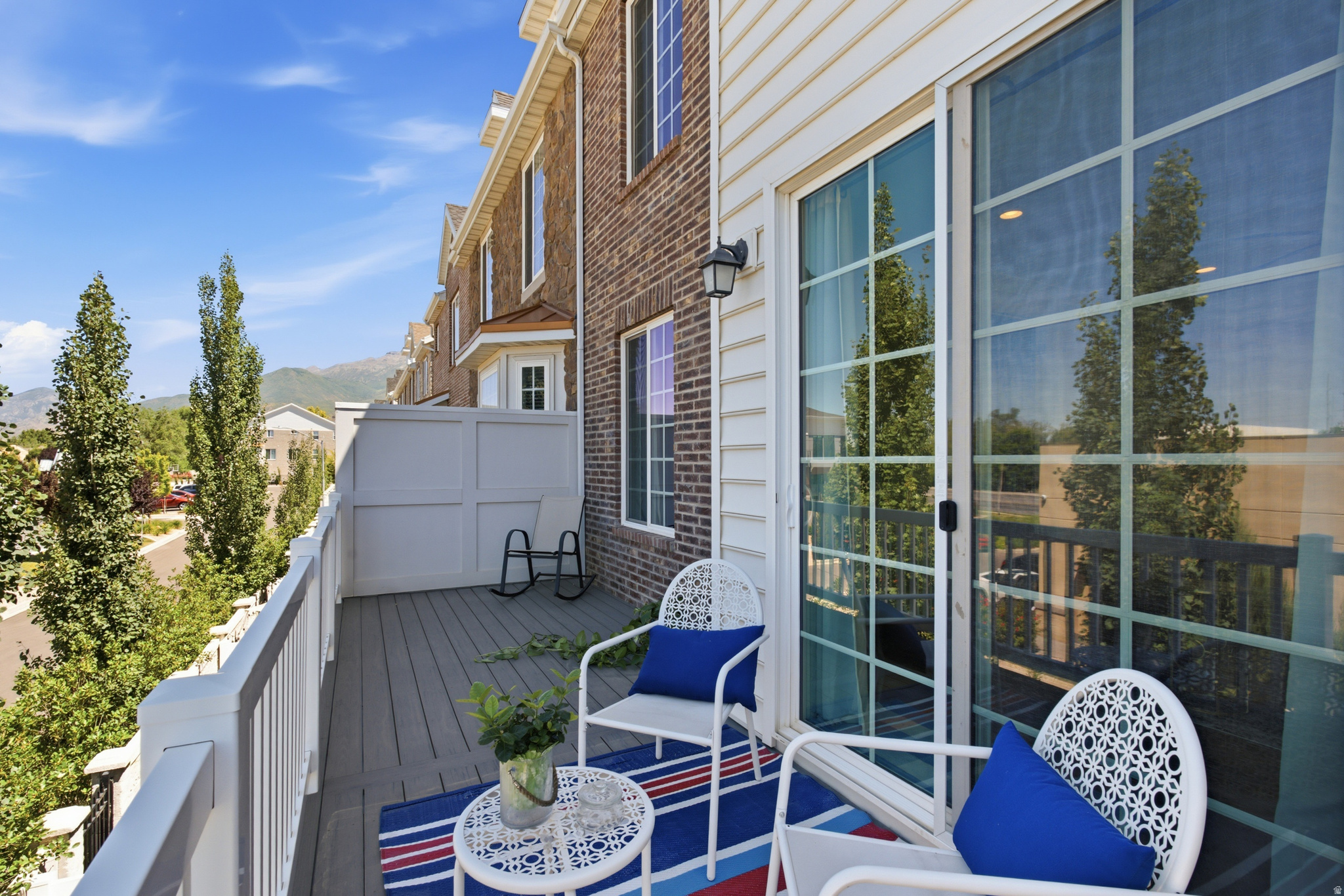 OLDE IVY - Residential