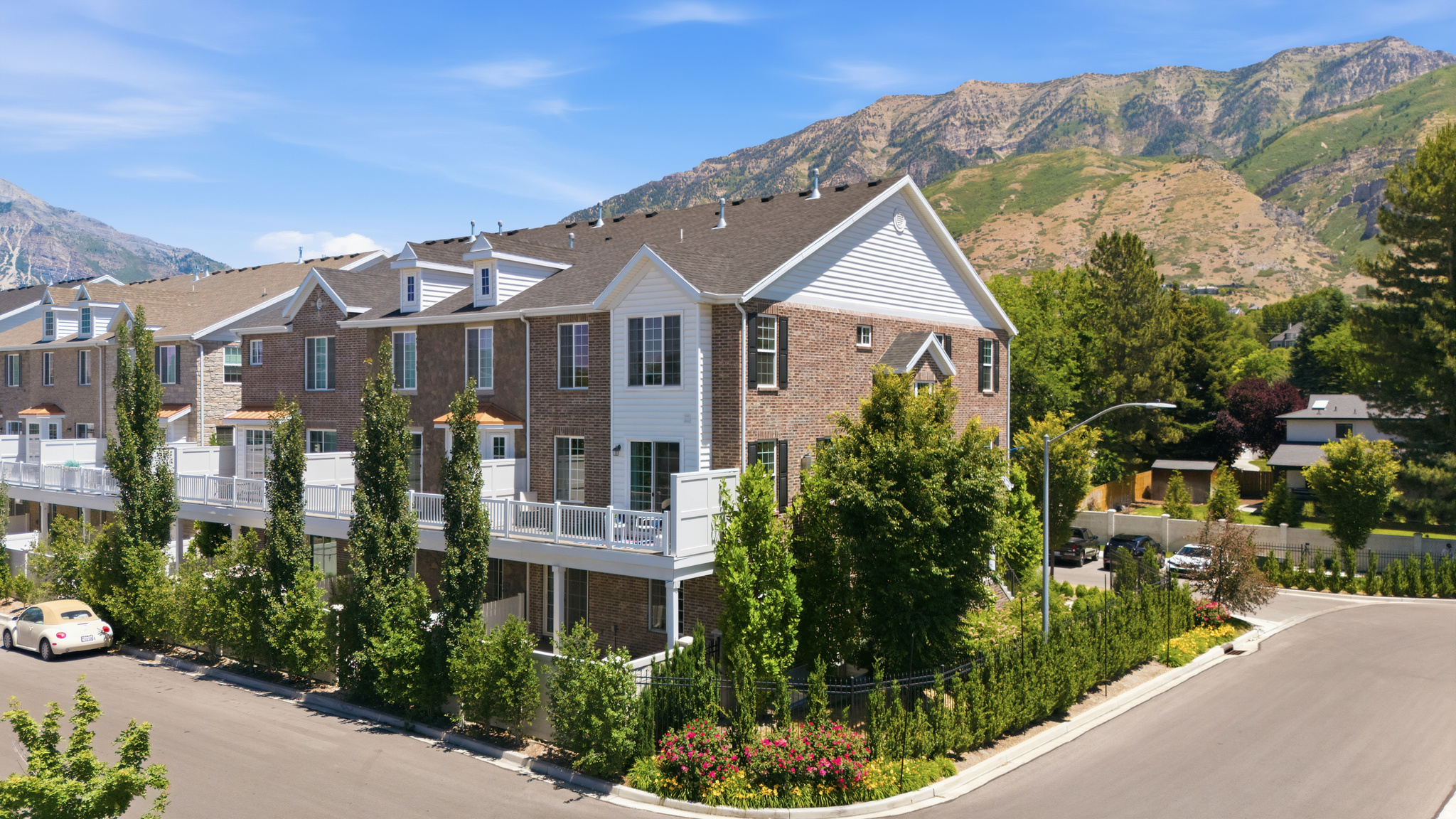 OLDE IVY - Residential