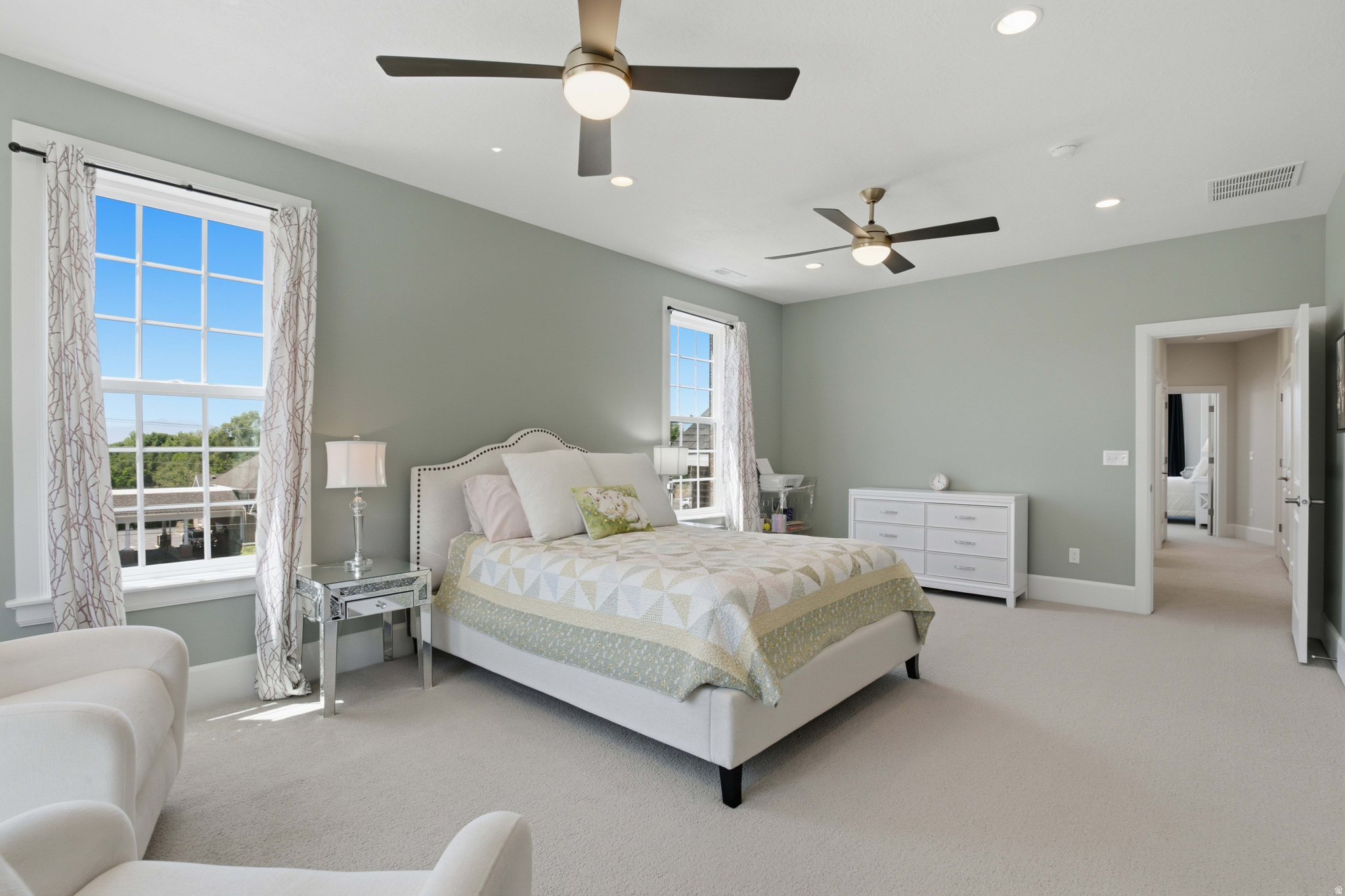 OLDE IVY - Residential