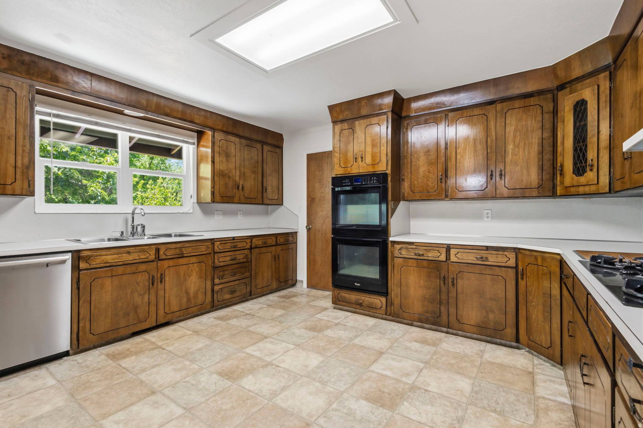 MONT ROSE ESTATES - Residential