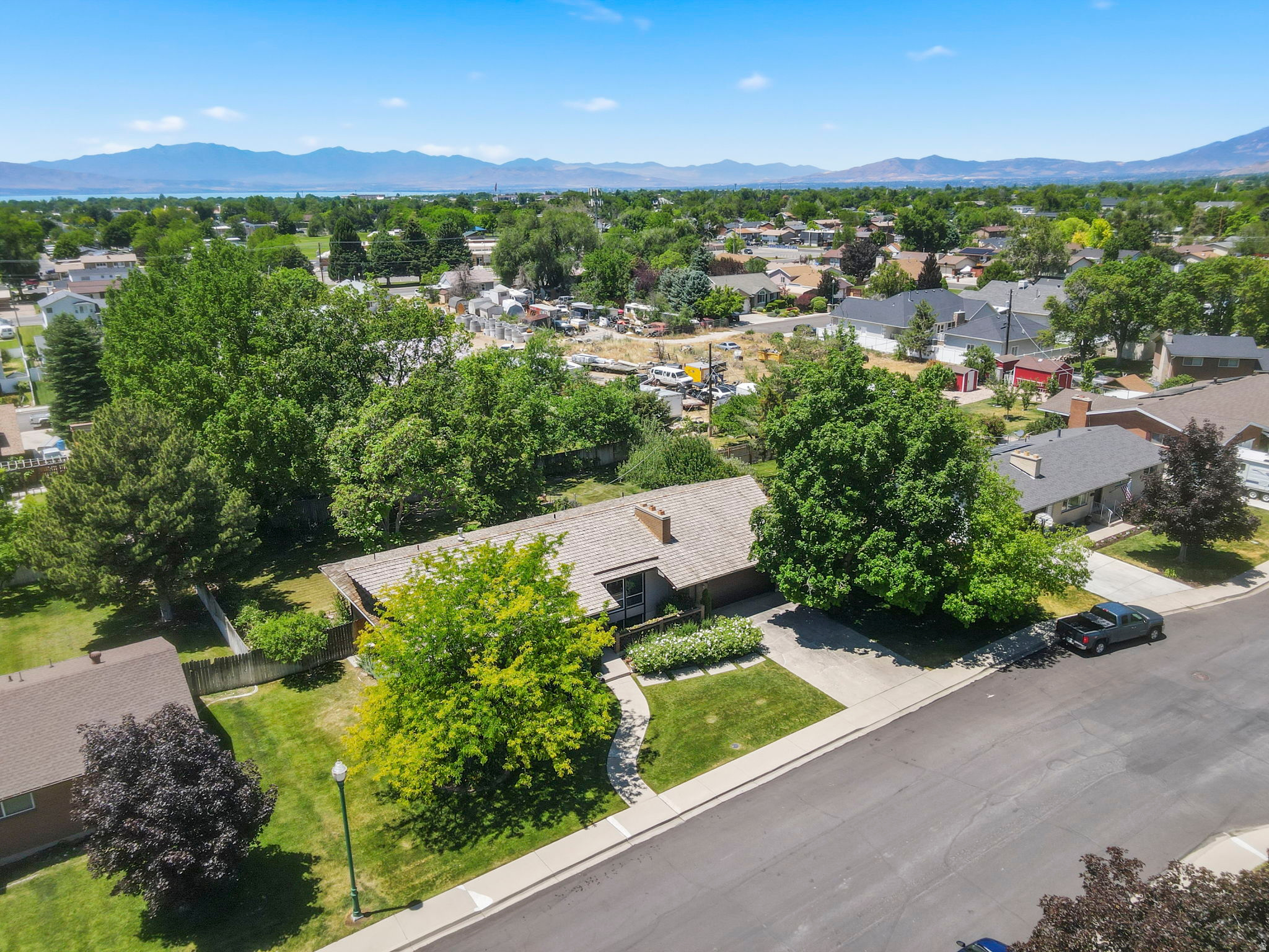 MONT ROSE ESTATES - Residential