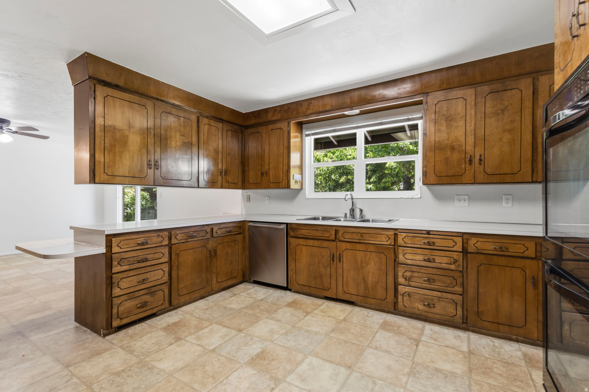 MONT ROSE ESTATES - Residential