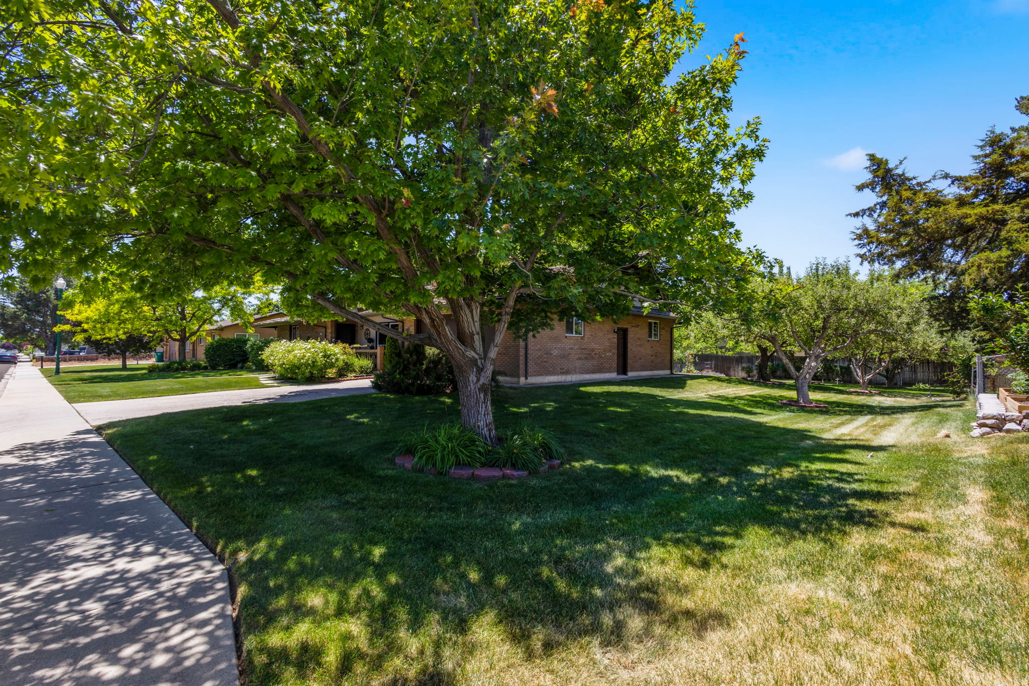 MONT ROSE ESTATES - Residential