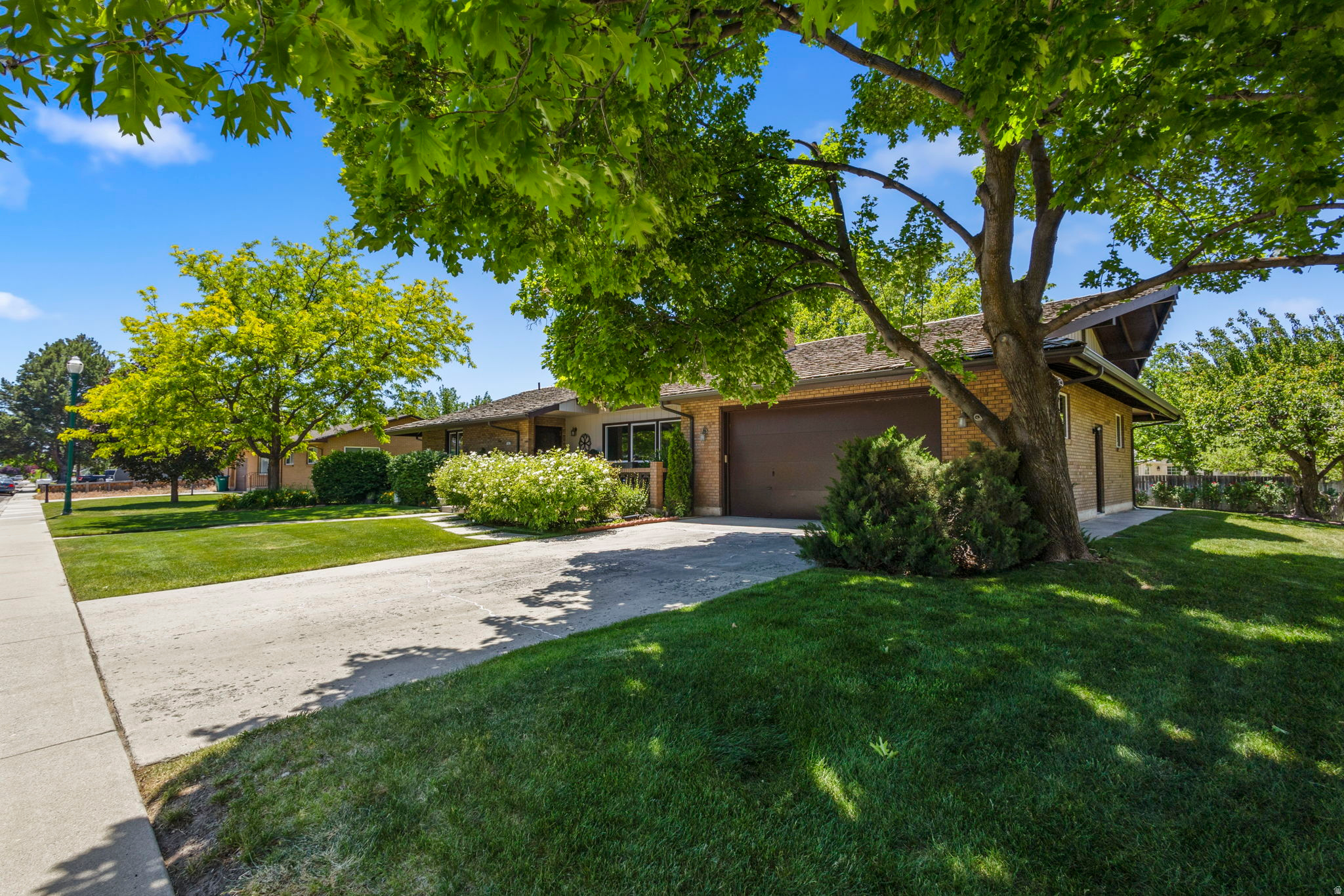 MONT ROSE ESTATES - Residential