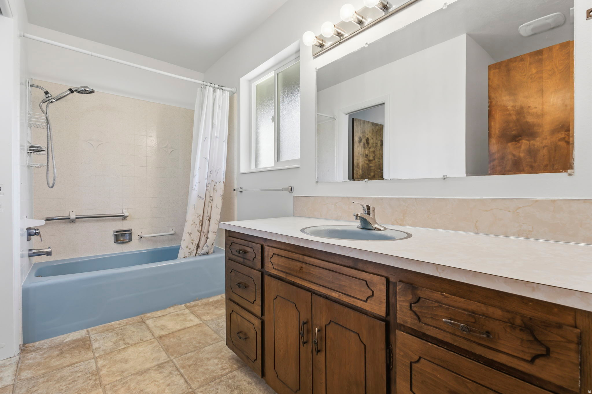 MONT ROSE ESTATES - Residential