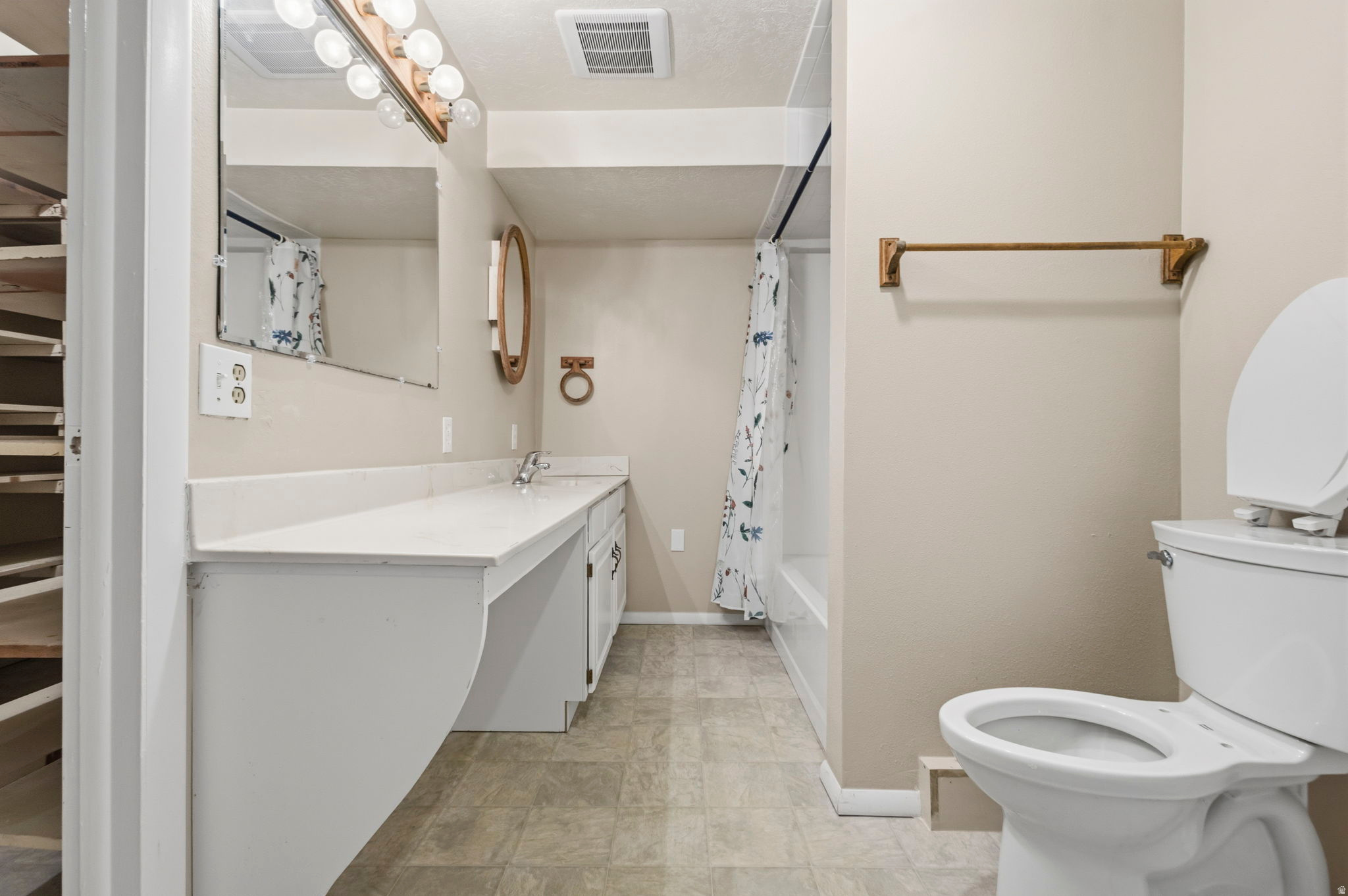 MONT ROSE ESTATES - Residential
