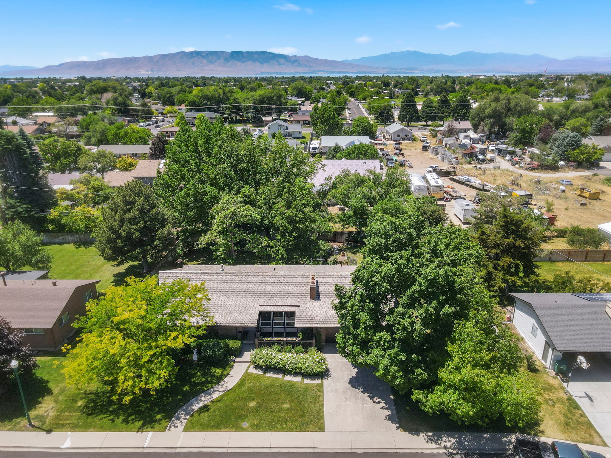 MONT ROSE ESTATES - Residential