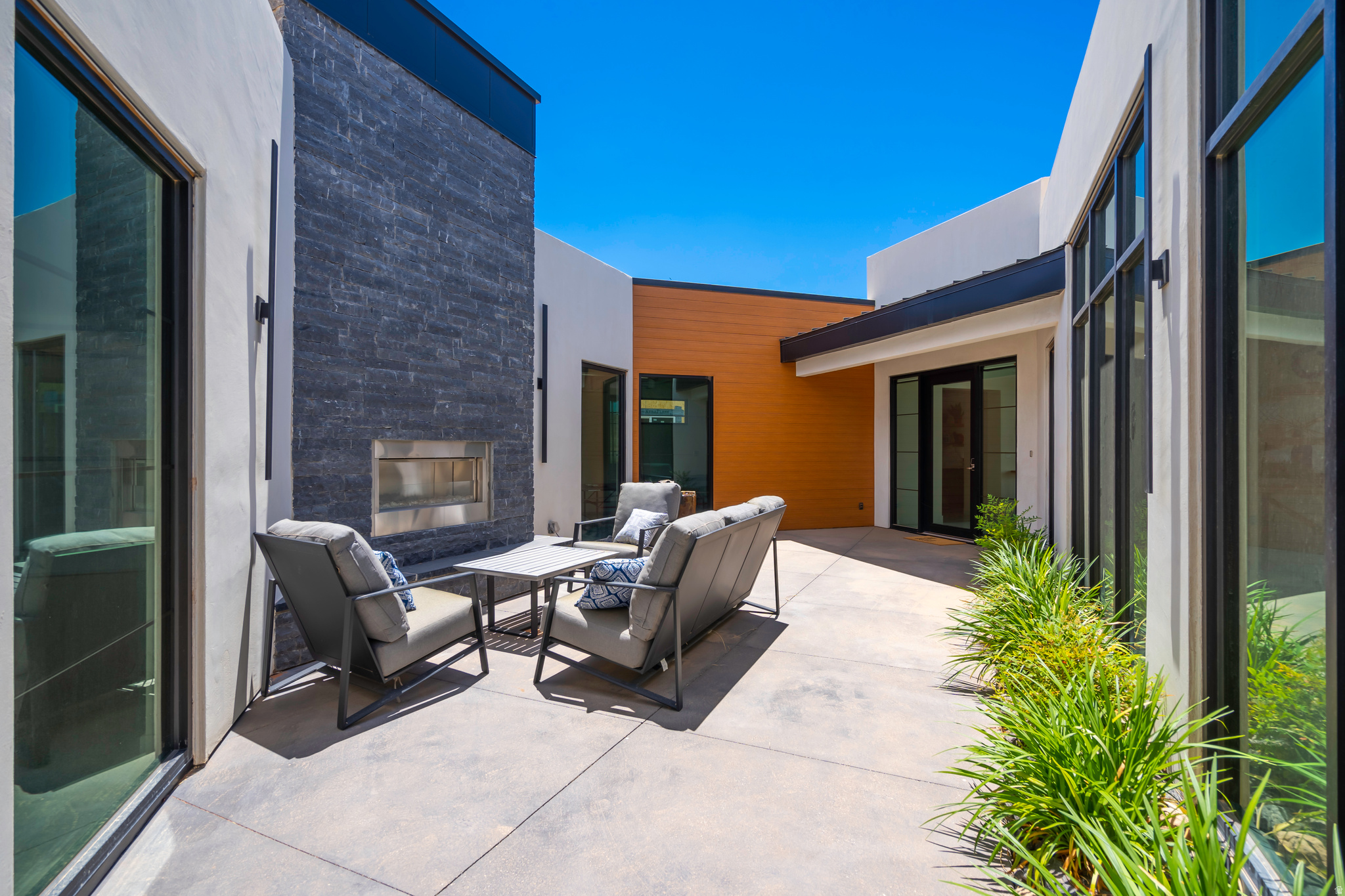 CLIFF VIEW ESTATES PH 1 AT COPPER ROCK - Residential