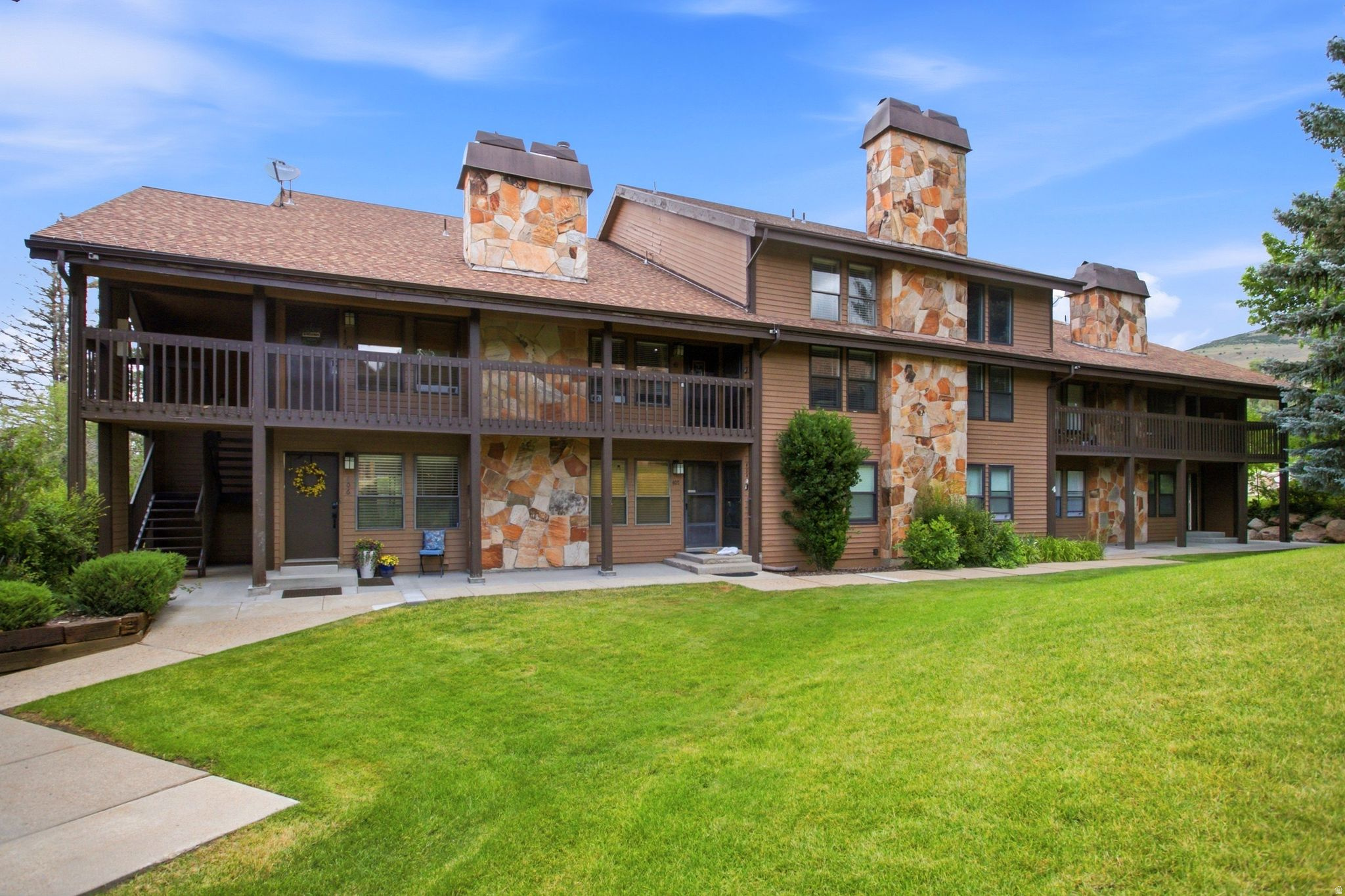 WOLF LODGE - Residential
