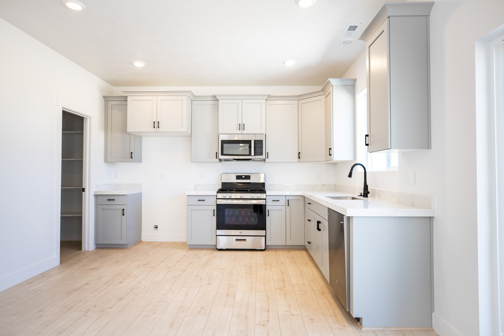 LOMOND HEIGHTS - Residential