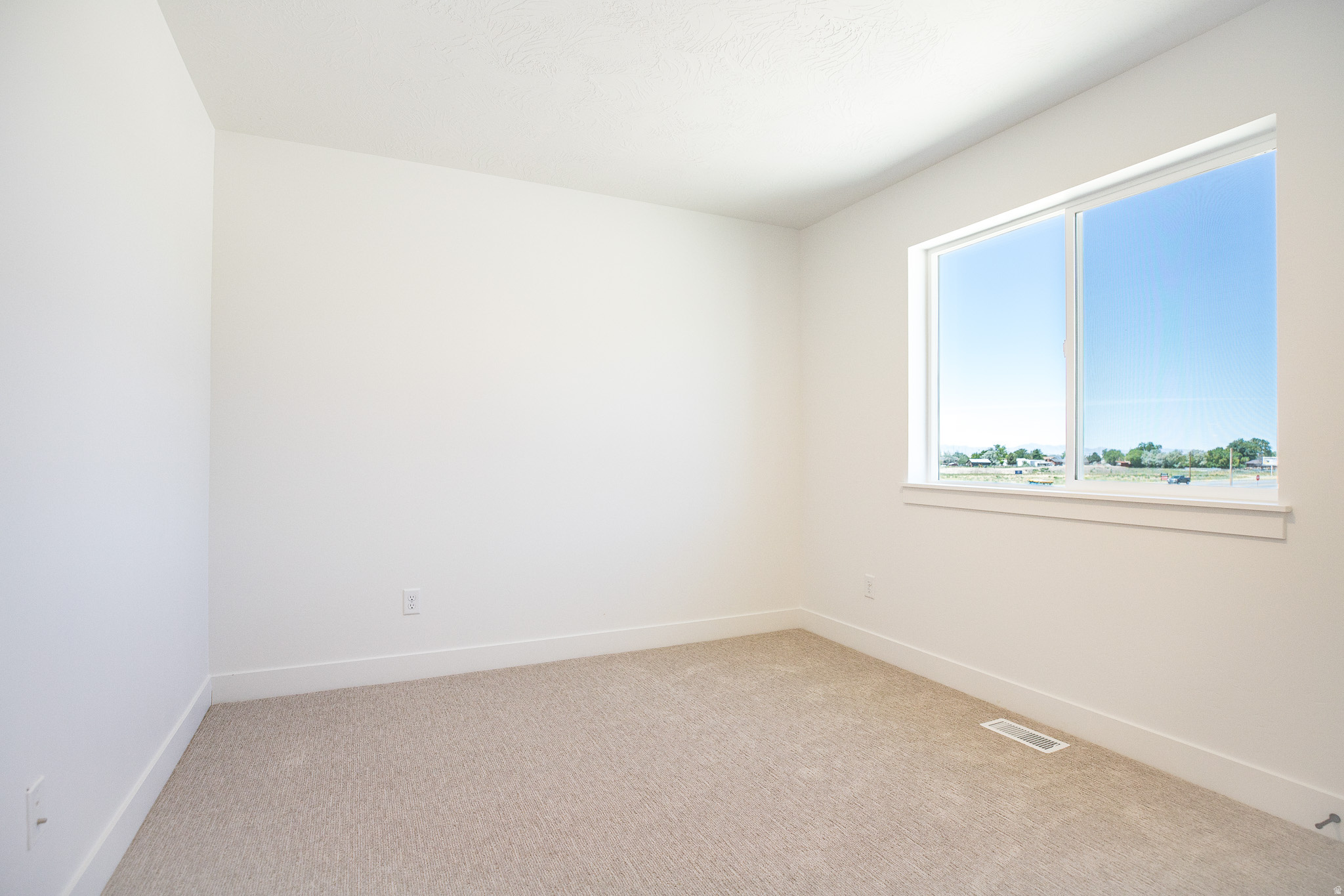 LOMOND HEIGHTS - Residential