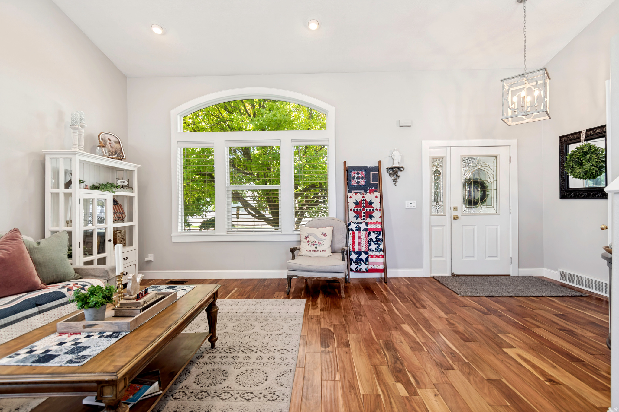 PARK VILLAGE - Residential