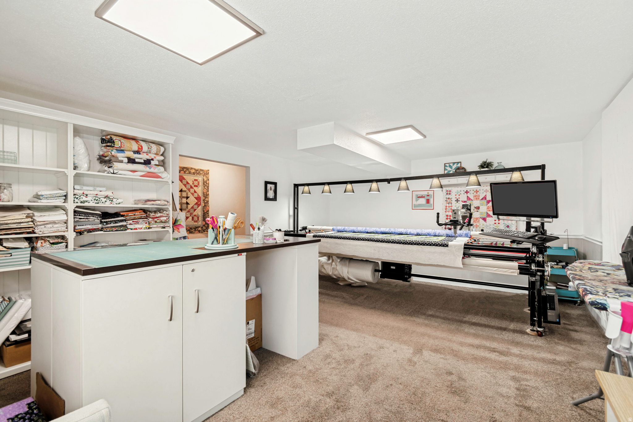 PARK VILLAGE - Residential