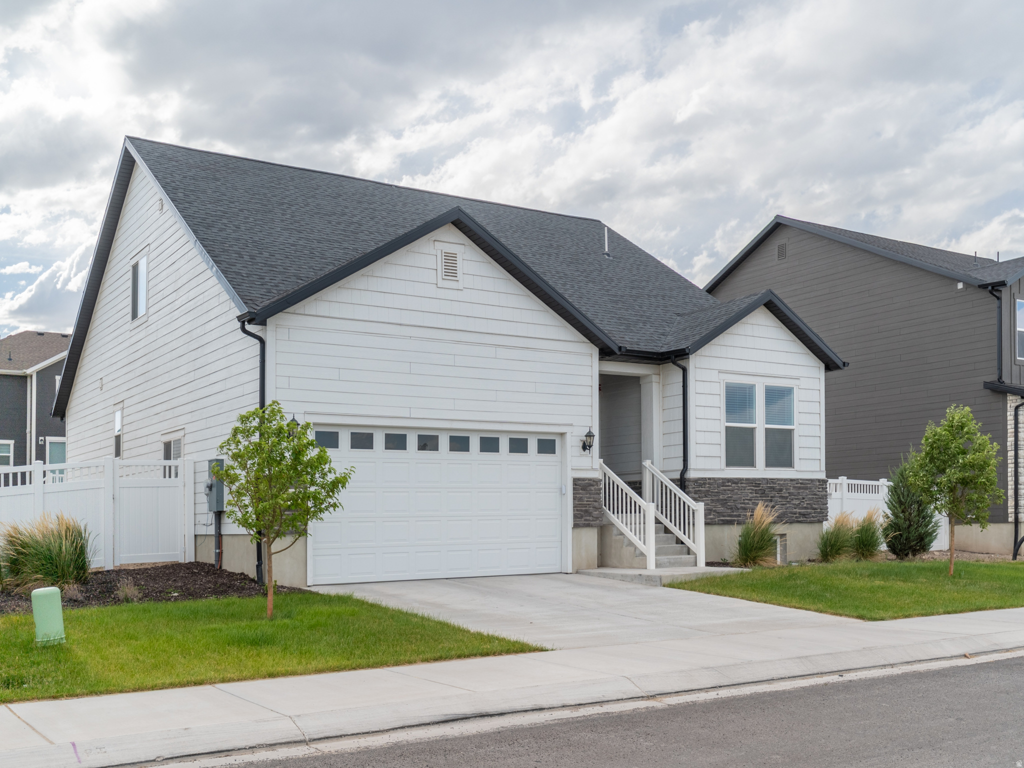 MOUNTAIN RIDGE - Residential
