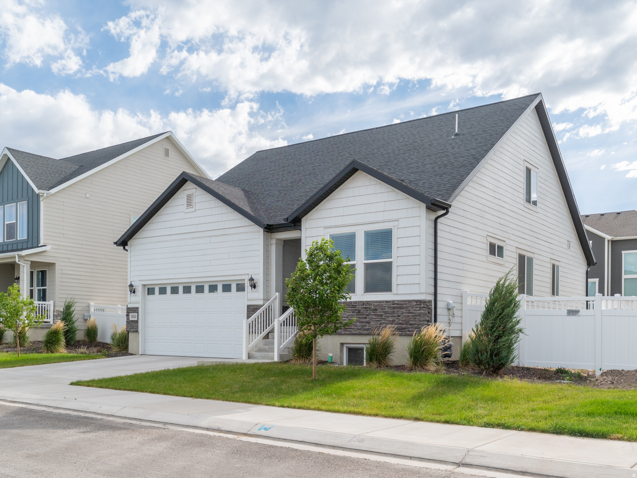 MOUNTAIN RIDGE - Residential