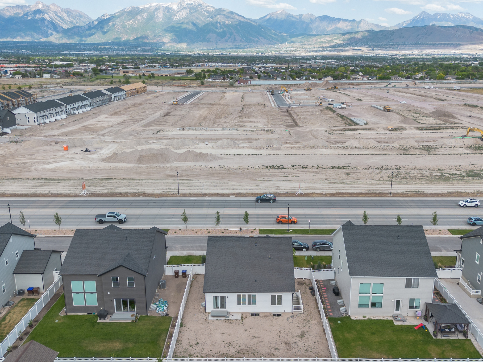 MOUNTAIN RIDGE - Residential