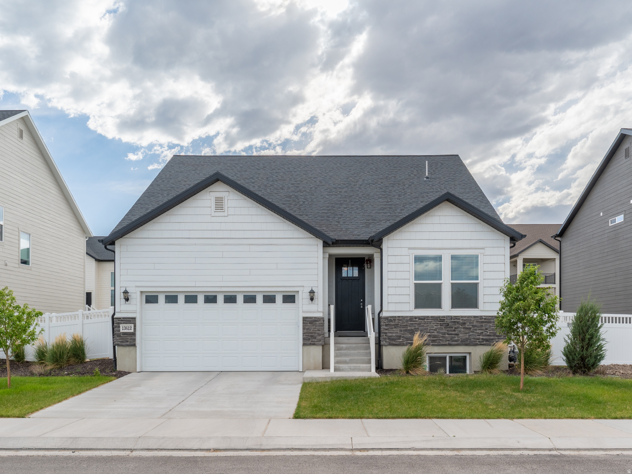 MOUNTAIN RIDGE - Residential