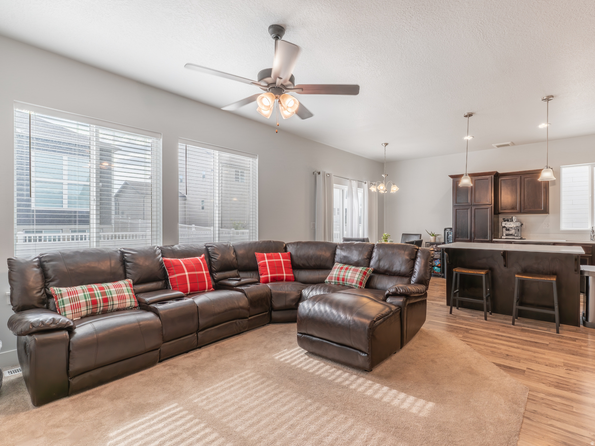 MOUNTAIN RIDGE - Residential