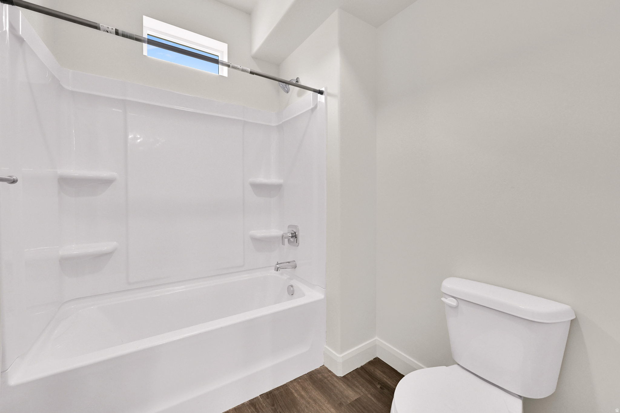 ASPEN APTS - Residential